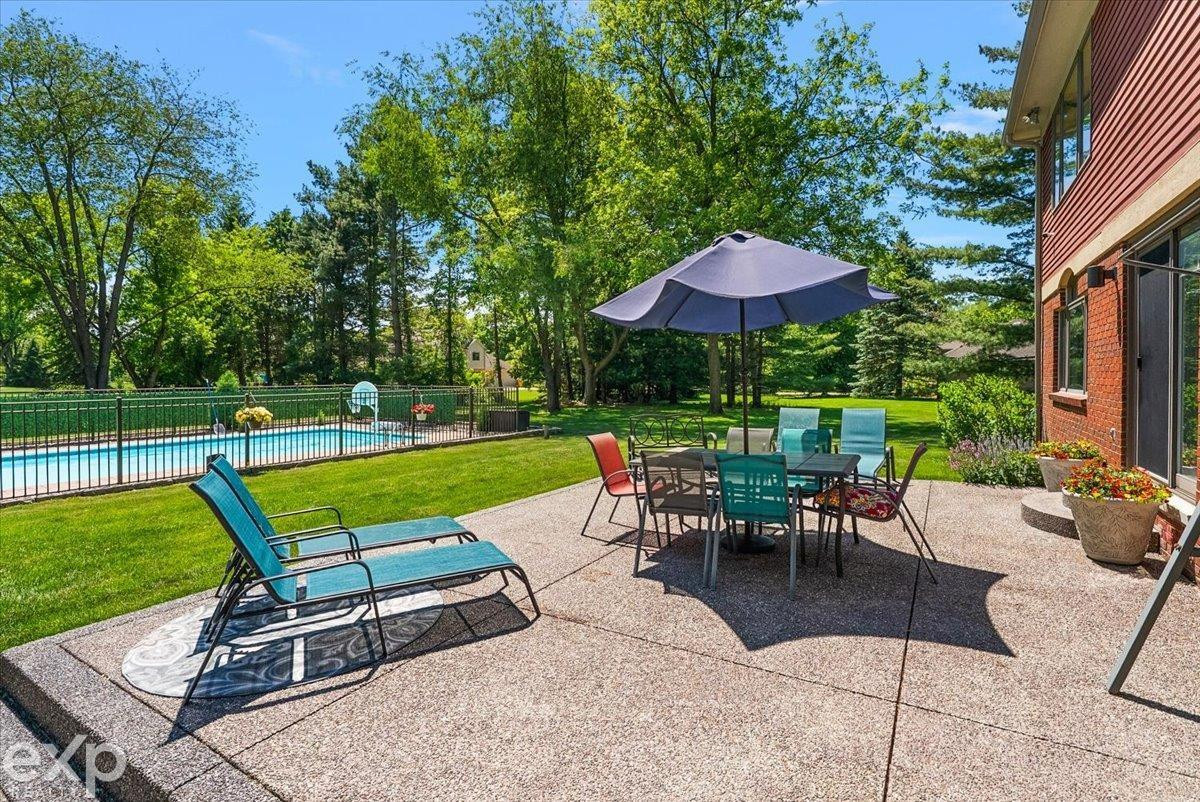 61334 Country Lane, Washington, MI — Photo 7