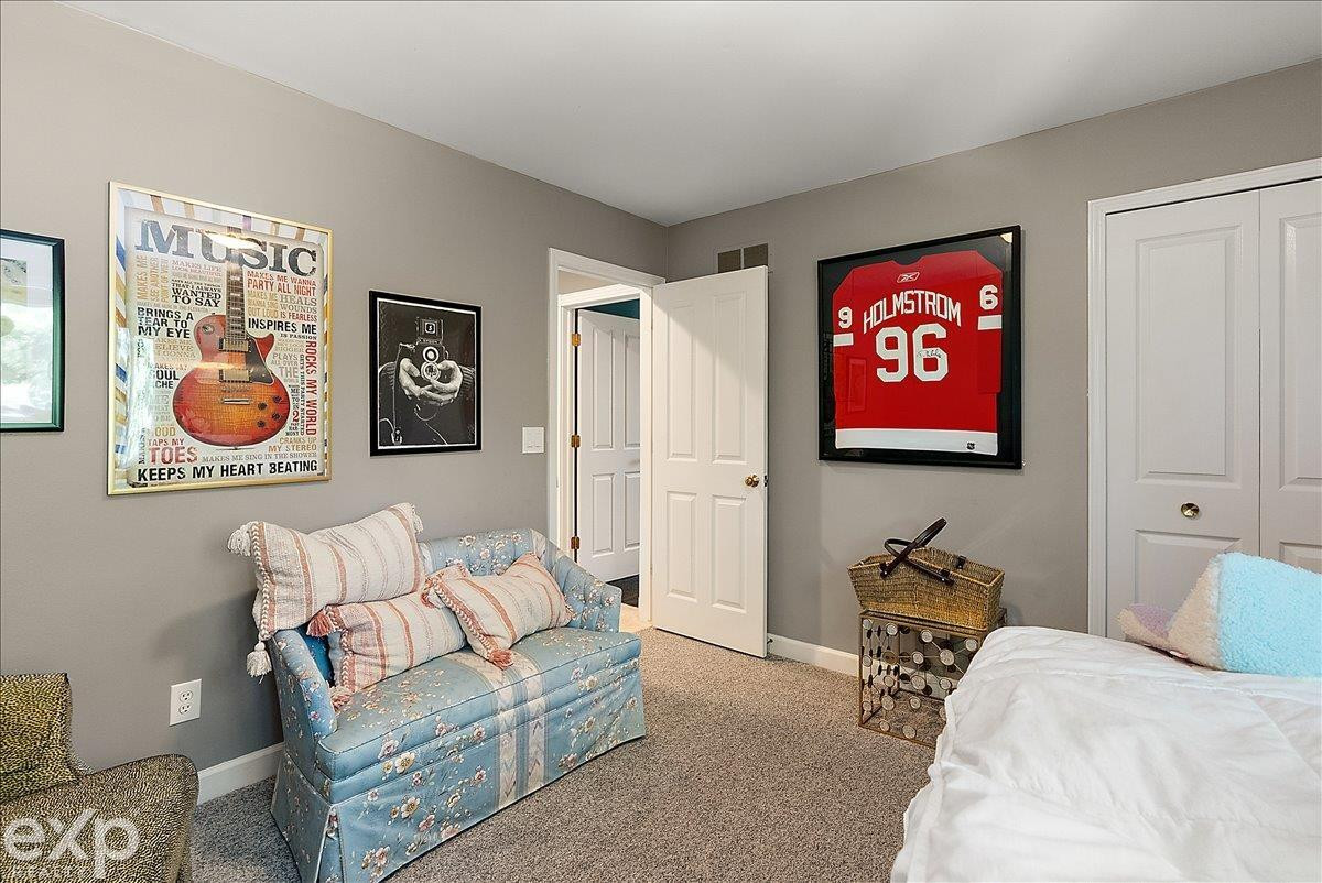 61334 Country Lane, Washington, MI — Photo 59