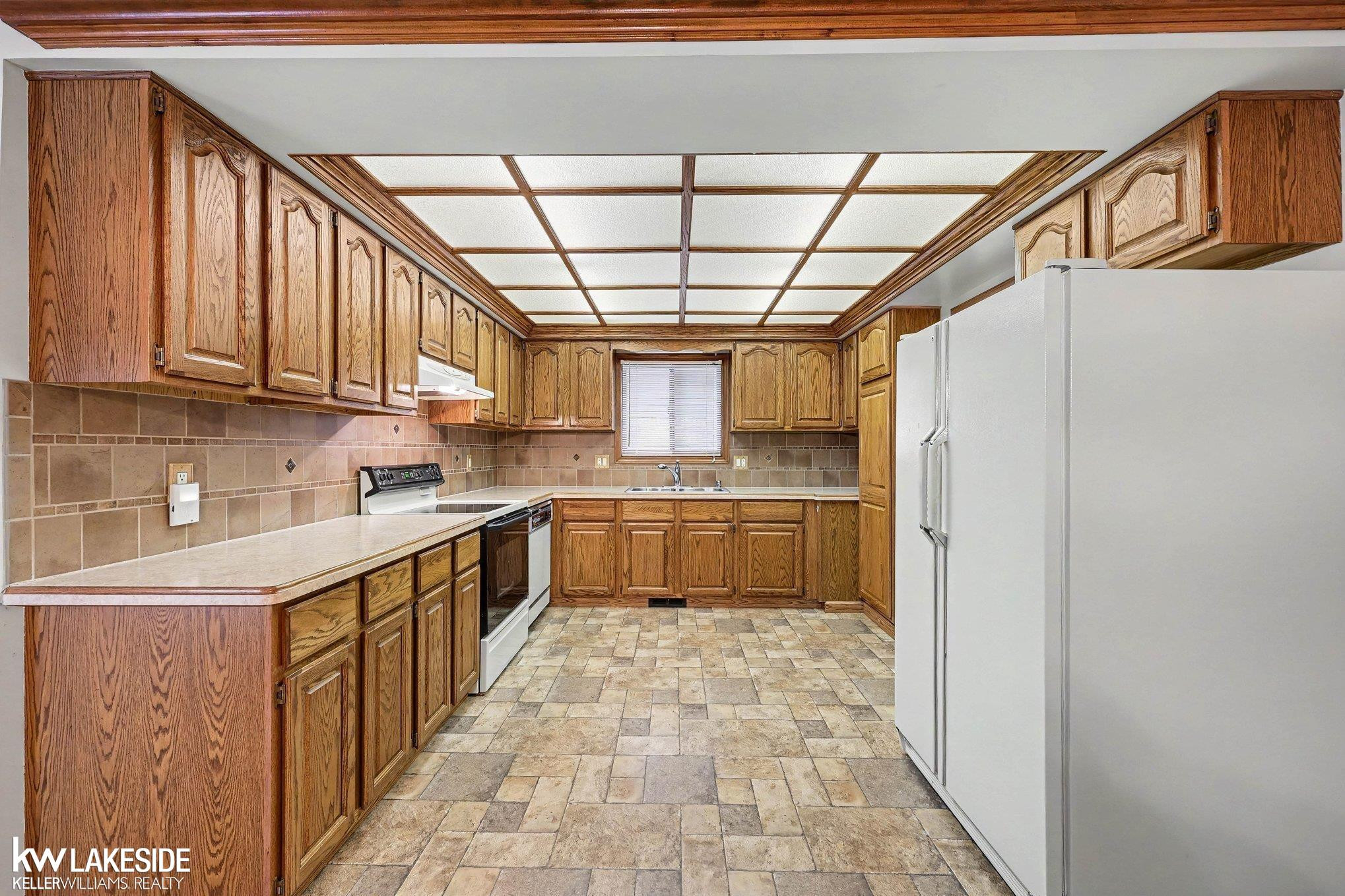 46396 Peach Grove Avenue, Macomb, MI 48044 — Photo 5