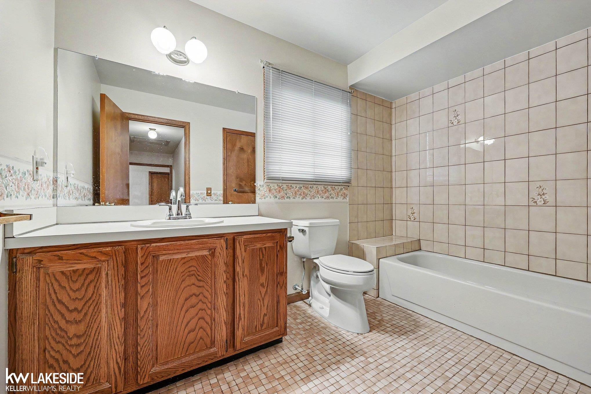 46396 Peach Grove Avenue, Macomb, MI 48044 — Photo 11