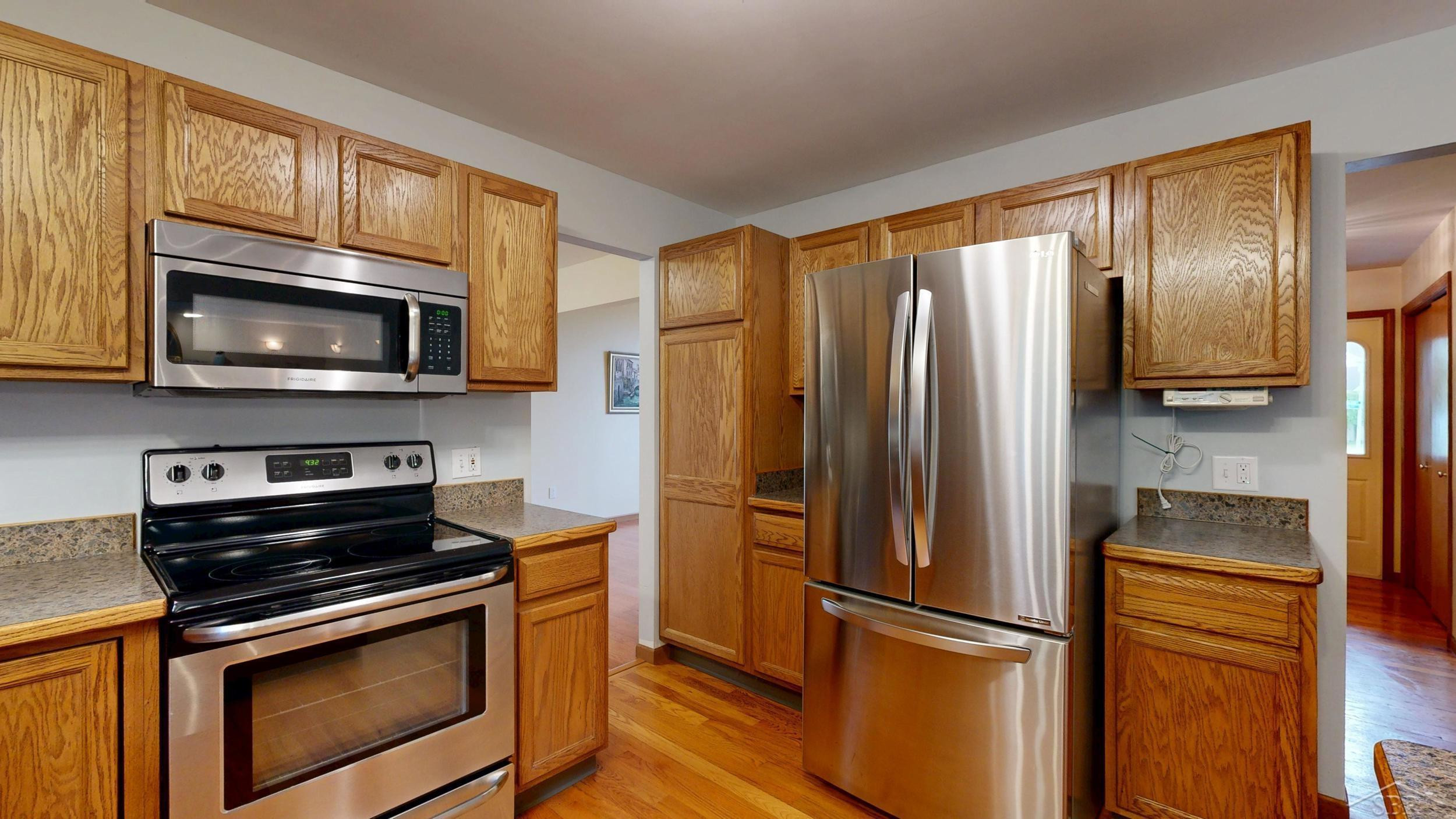 3227 Setting Sun Boulevard, Saginaw, MI 48603 — Photo 8
