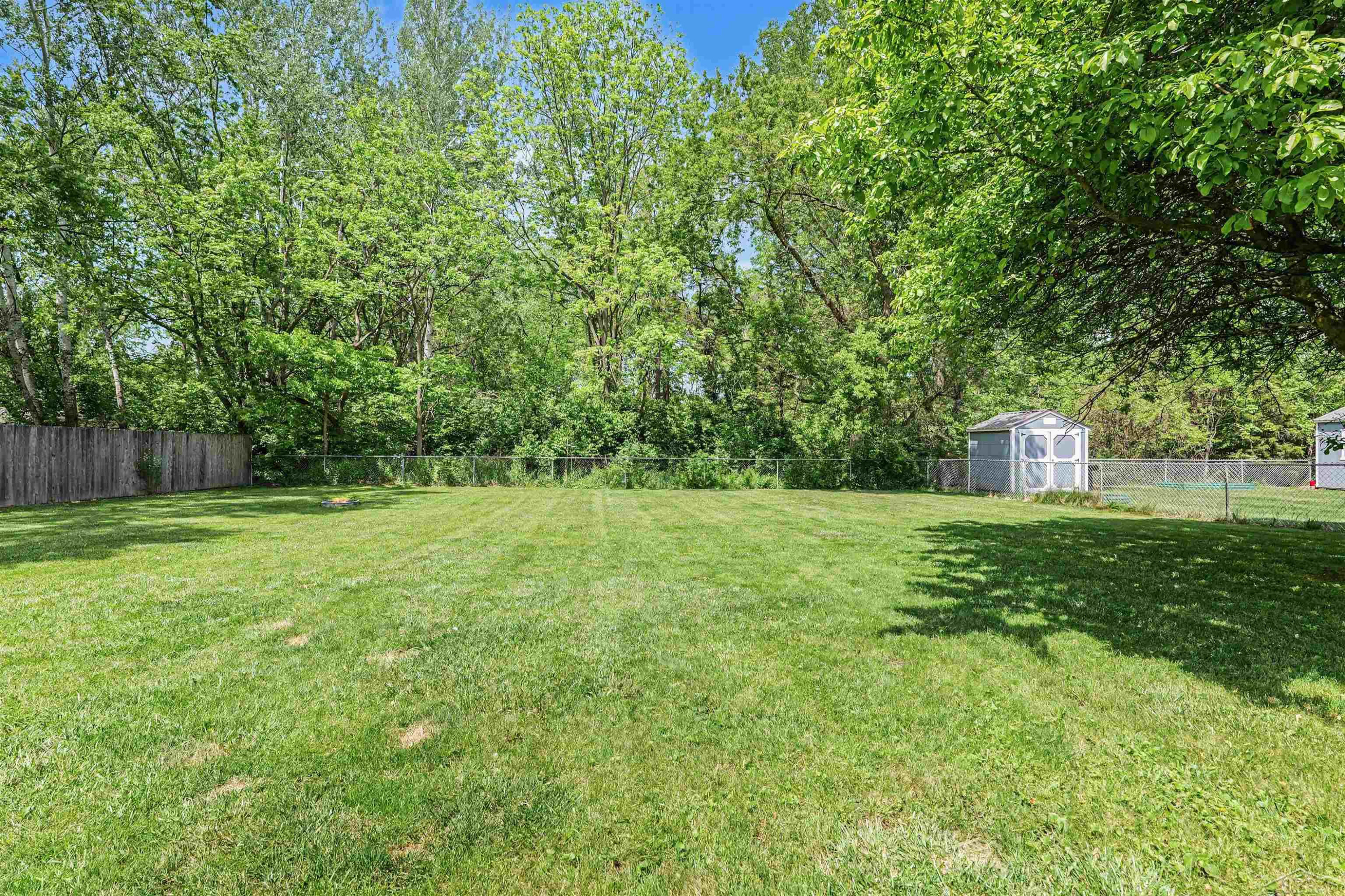 1447 Cedarwood Drive, Flushing, MI 48433 — Photo 27