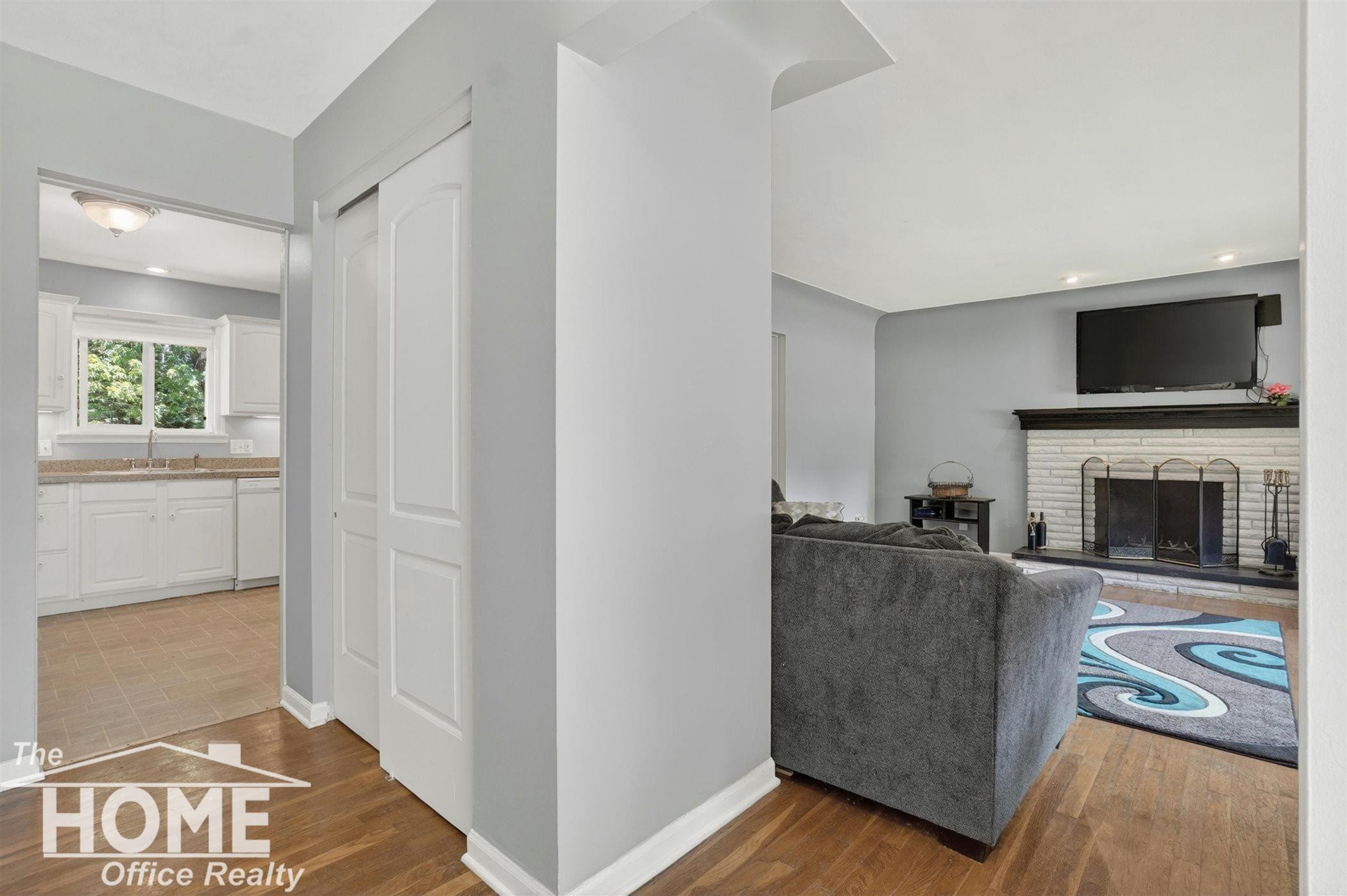 1208 Harding Avenue, Owosso, MI 48867 — Photo 5