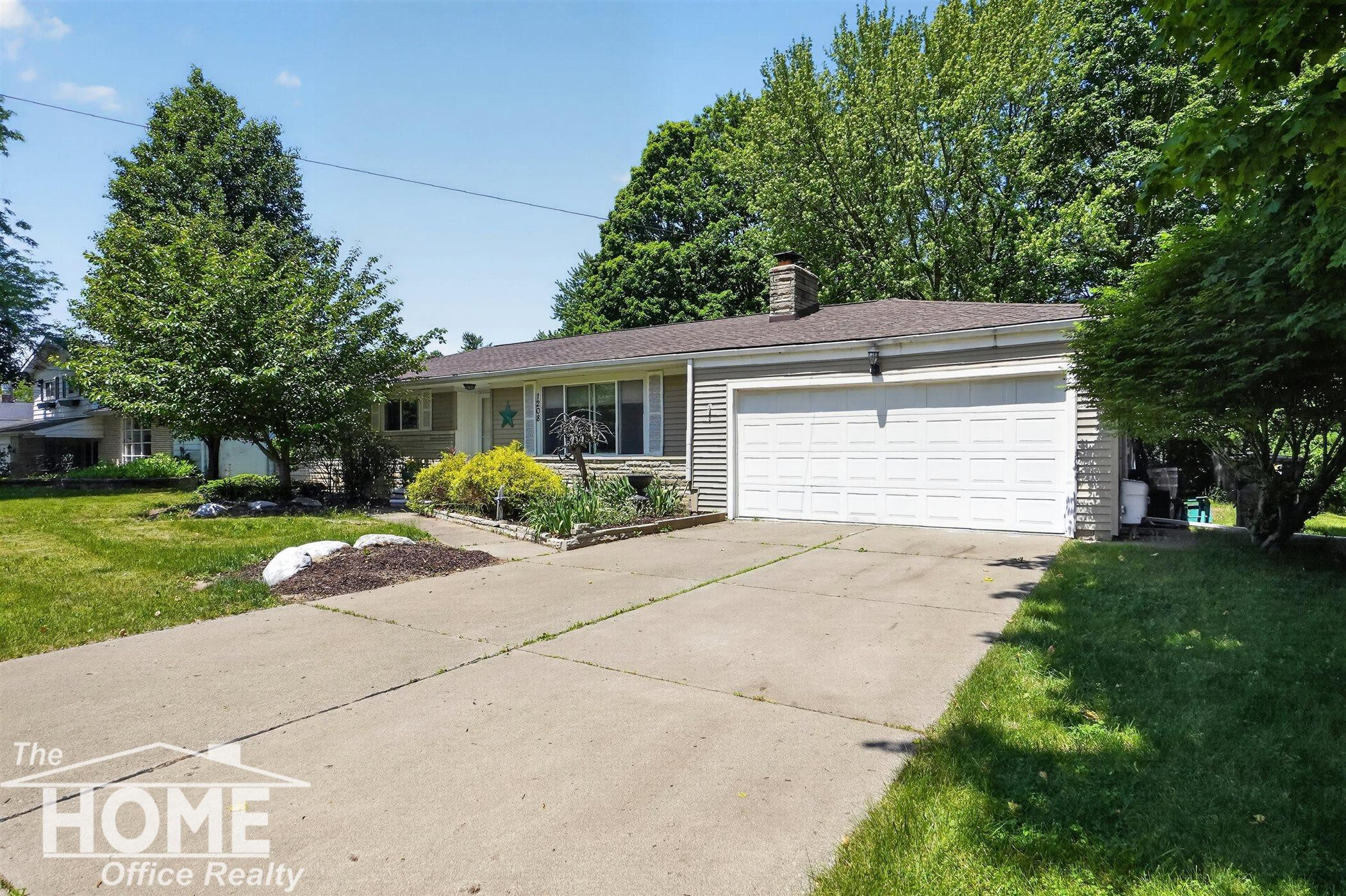 1208 Harding Avenue, Owosso, MI 48867 — Photo 29