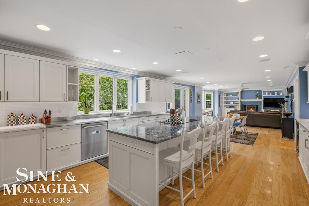 66 Colonial Road, Grosse Pointe Shores, MI 48236 — Photo 14