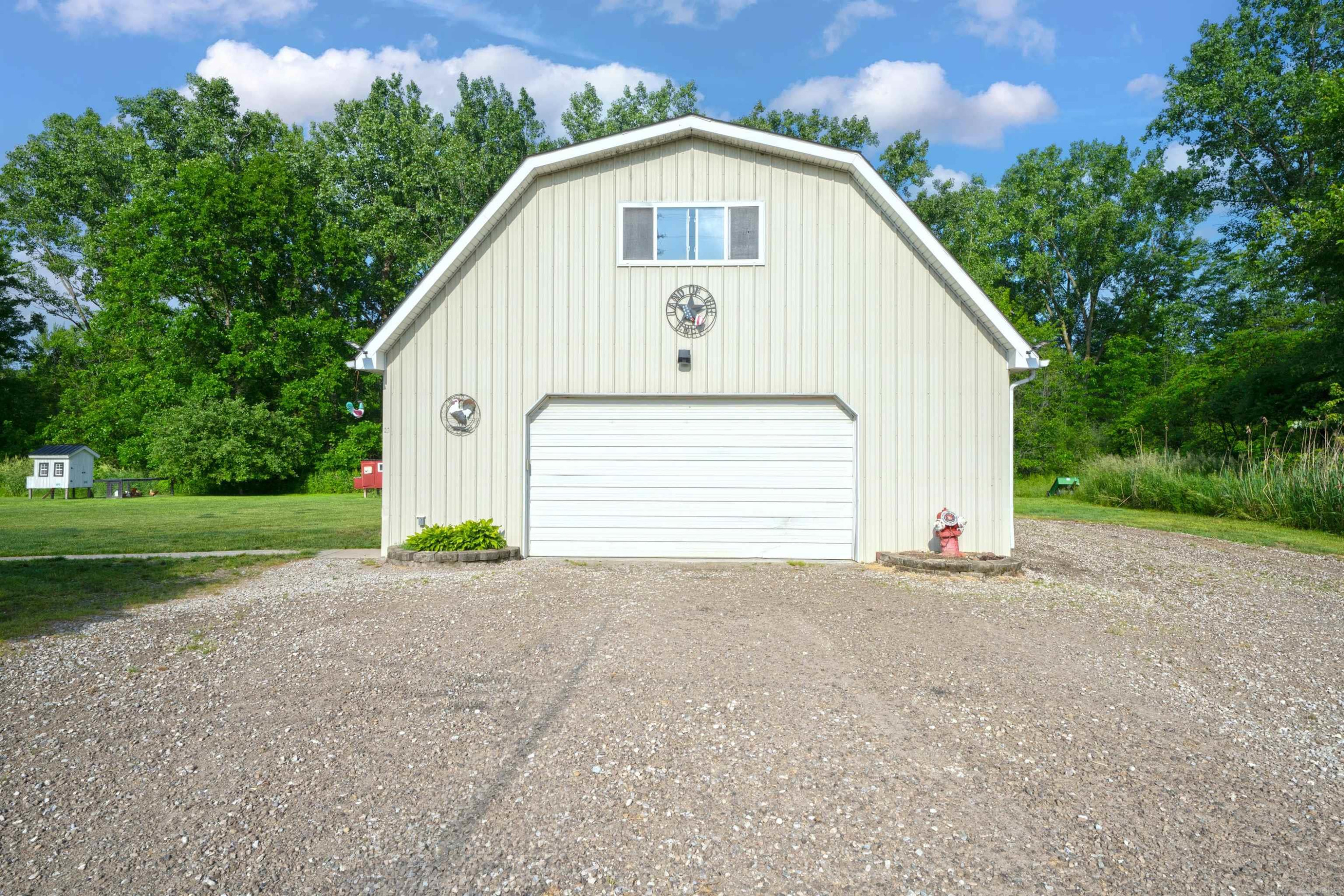 64135 Omo Road, New Haven, MI 48050 — Photo 27