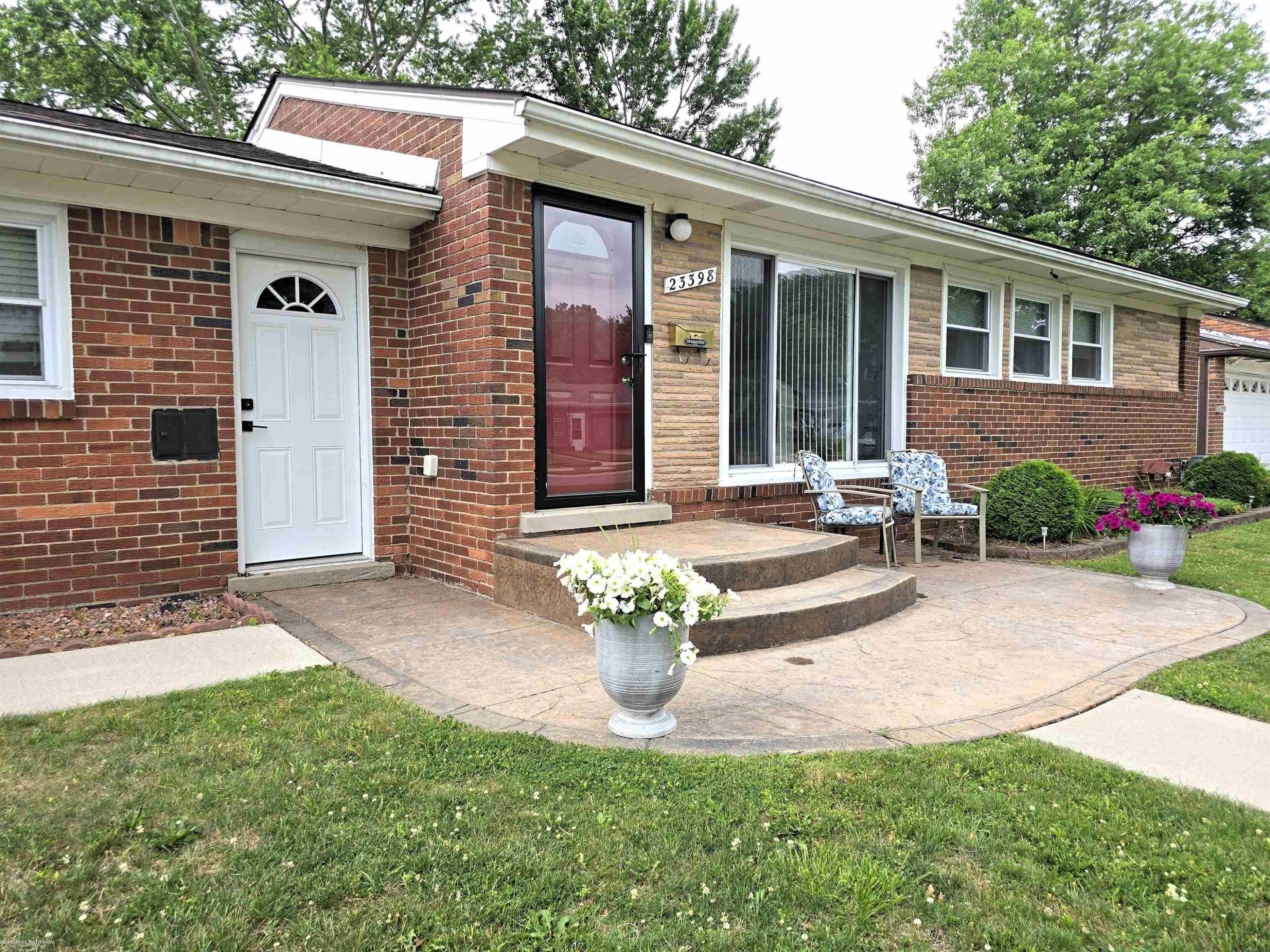23398 Linne Drive, Clinton Twp, MI 48035 — Photo 3