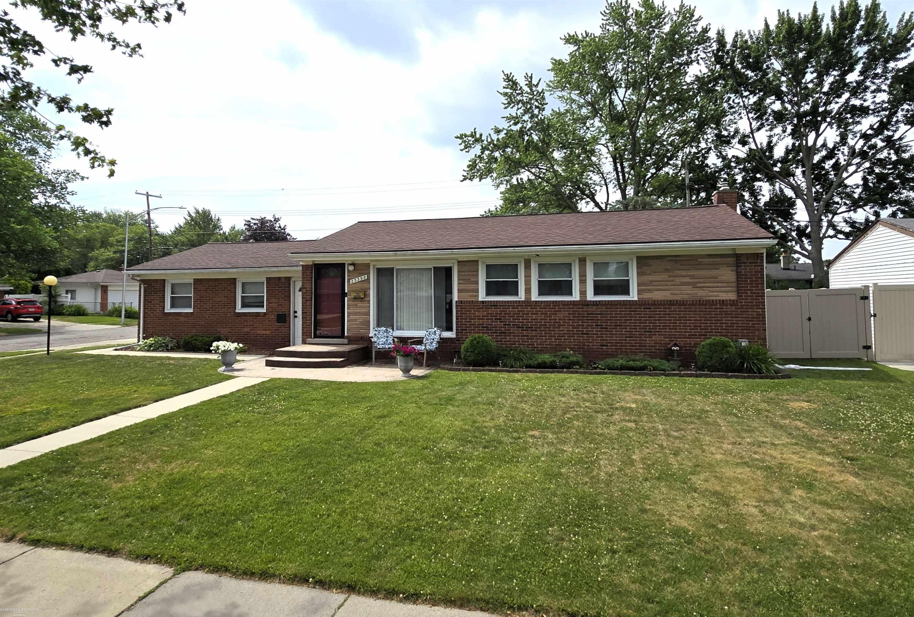 23398 Linne Drive, Clinton Twp, MI 48035 — Photo 4