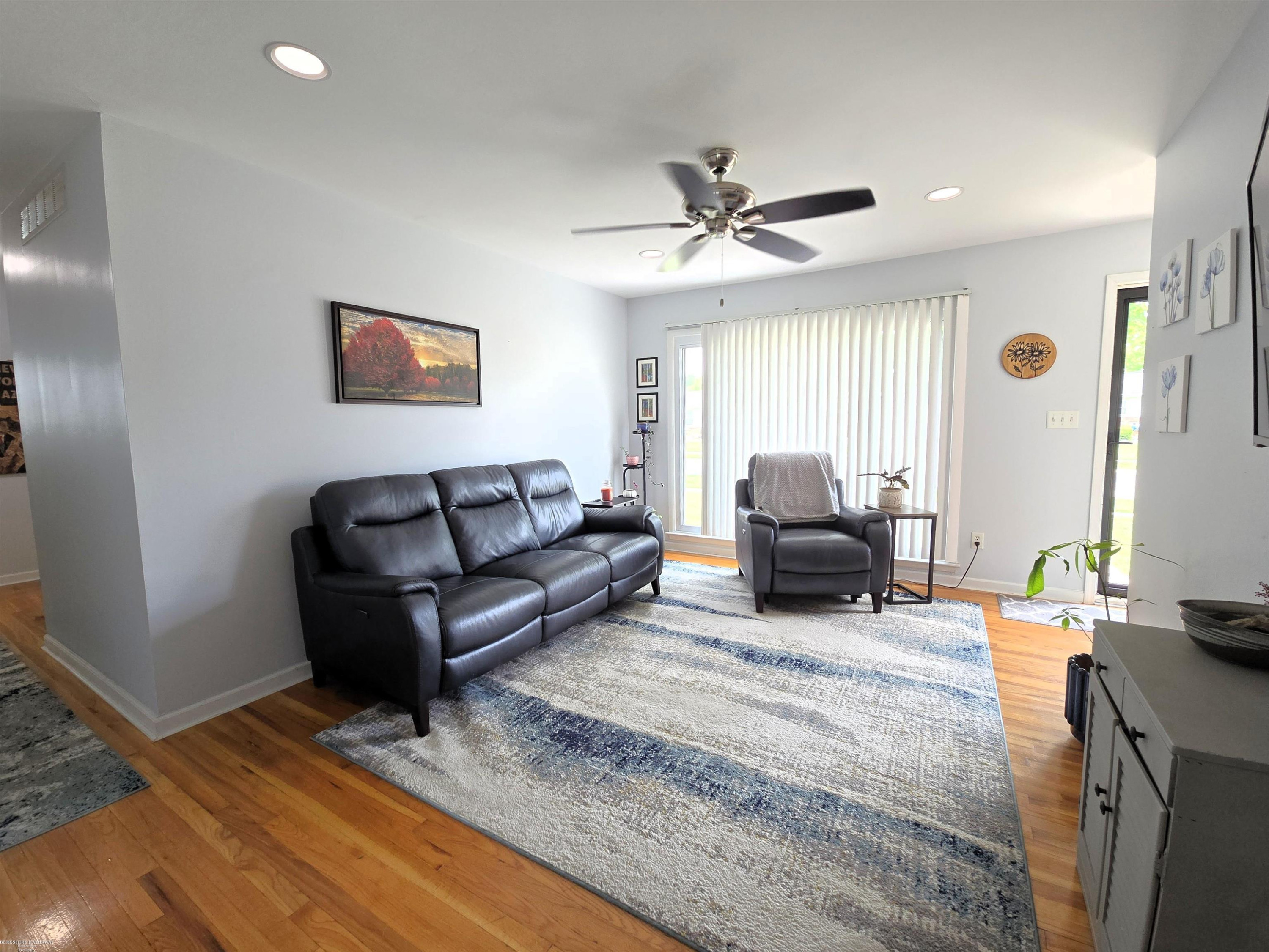 23398 Linne Drive, Clinton Twp, MI 48035 — Photo 16