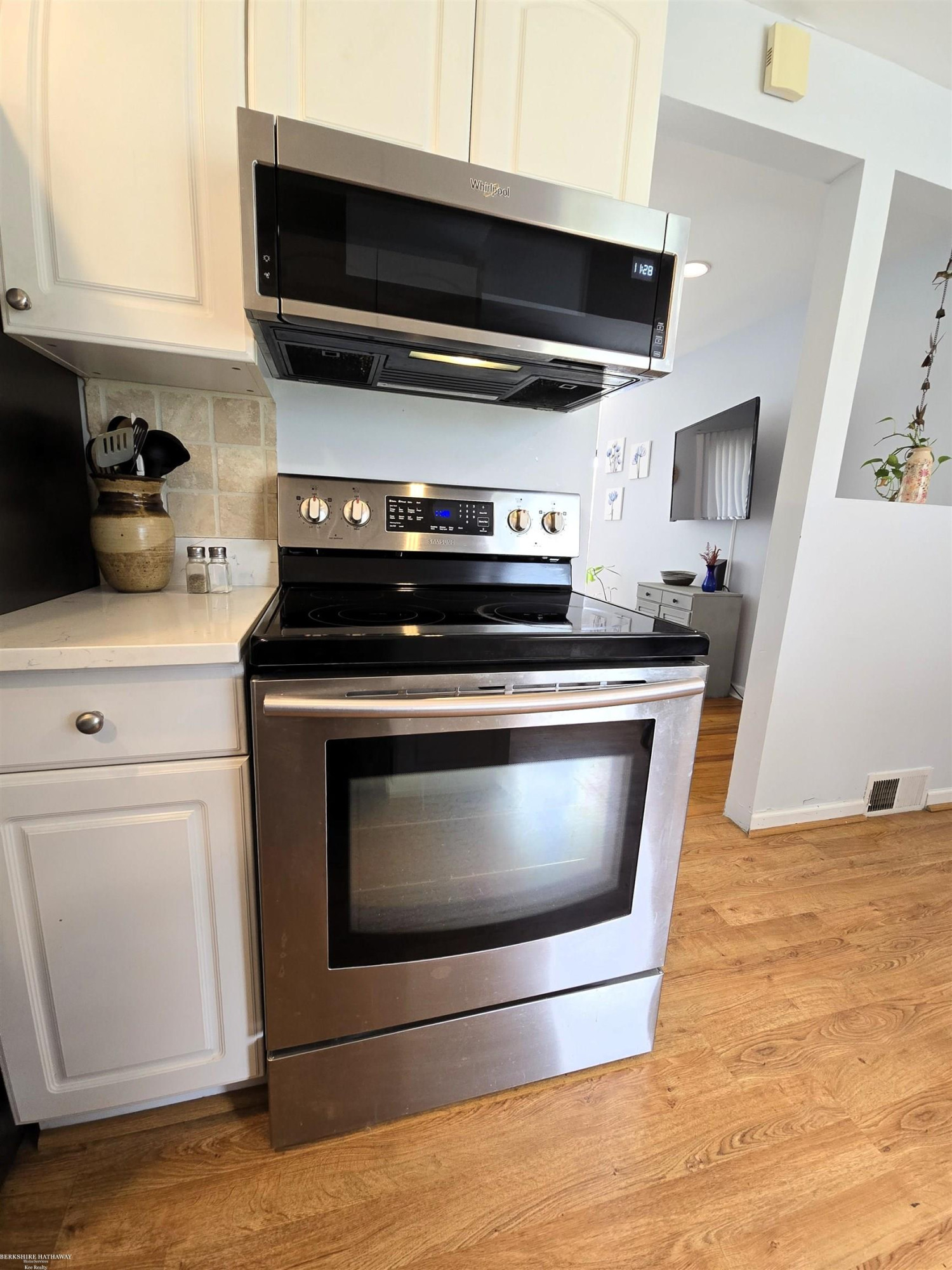 23398 Linne Drive, Clinton Twp, MI 48035 — Photo 24