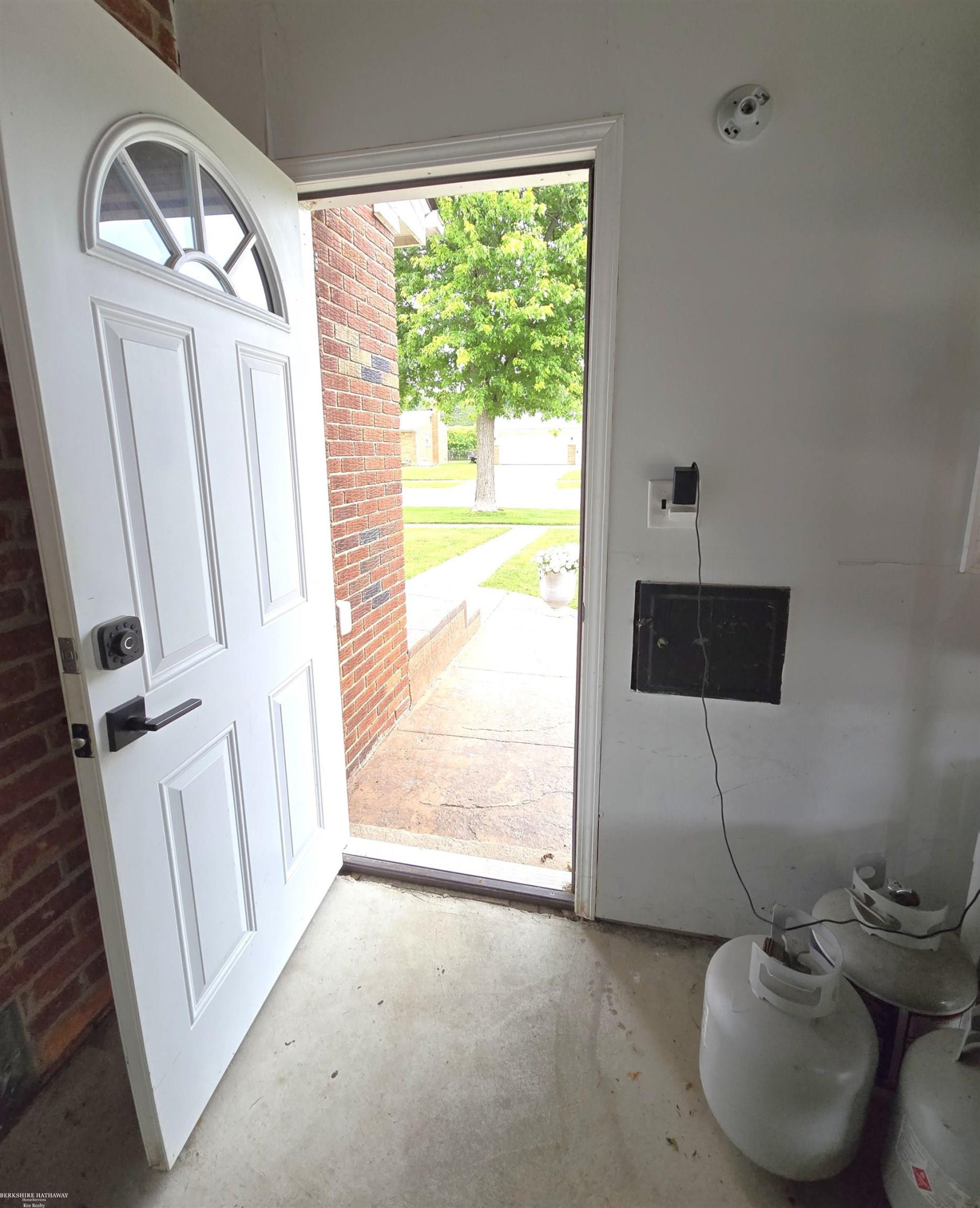 23398 Linne Drive, Clinton Twp, MI 48035 — Photo 74