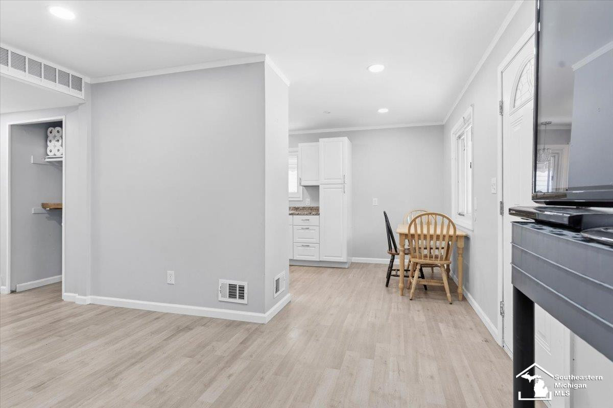 5885 Sylvia Street, Taylor, MI 48180 — Photo 3