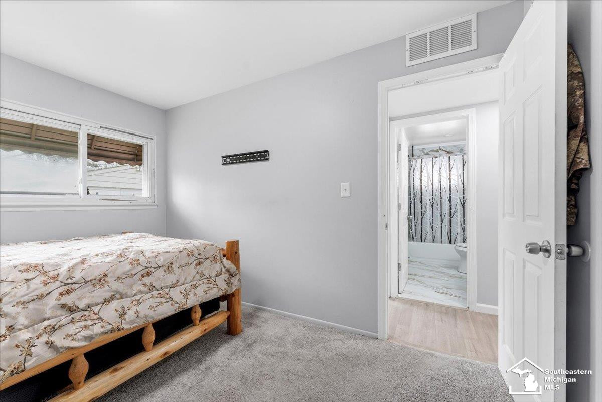 5885 Sylvia Street, Taylor, MI 48180 — Photo 11
