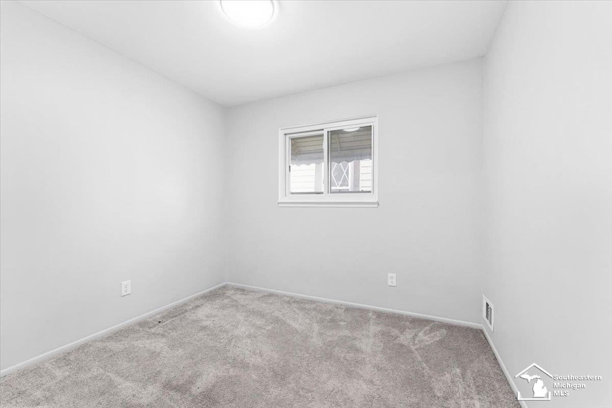 5885 Sylvia Street, Taylor, MI 48180 — Photo 12