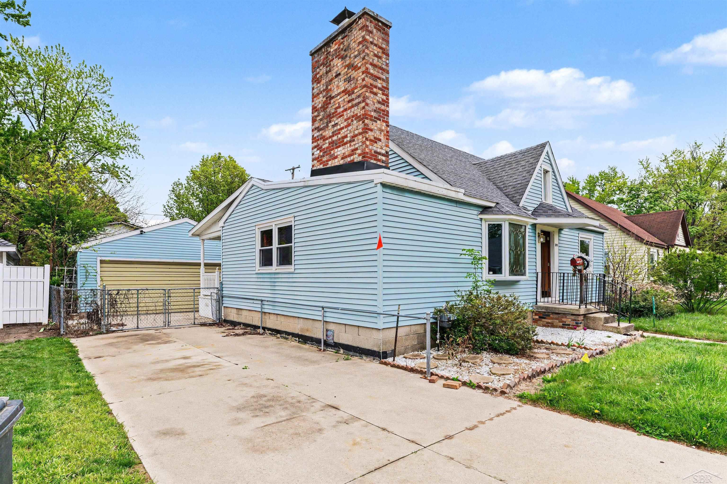 2110 Tennessee Street, Midland, MI 48642 — Photo 2