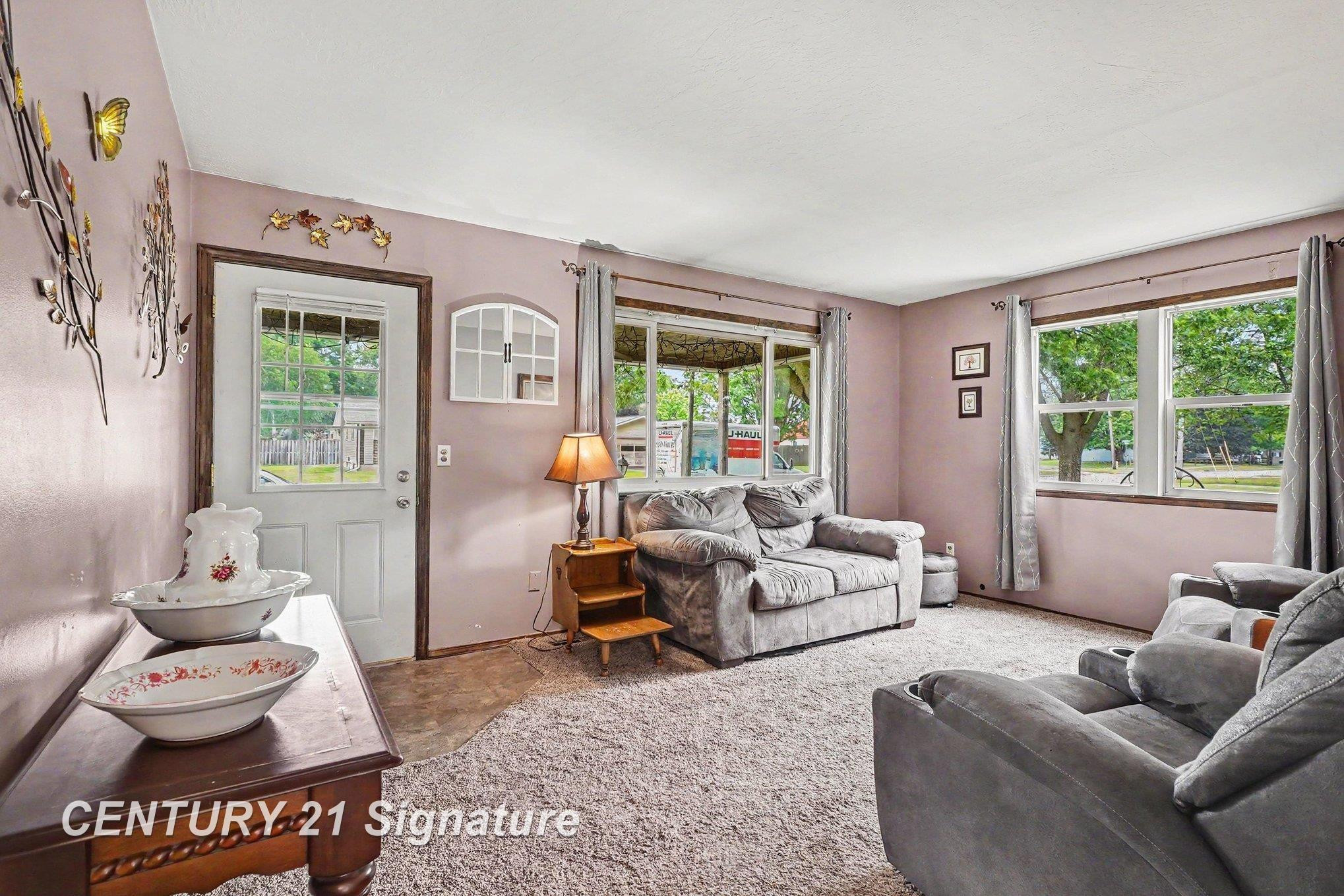 220 S 7th Street, Freeland, MI 48623 — Photo 4