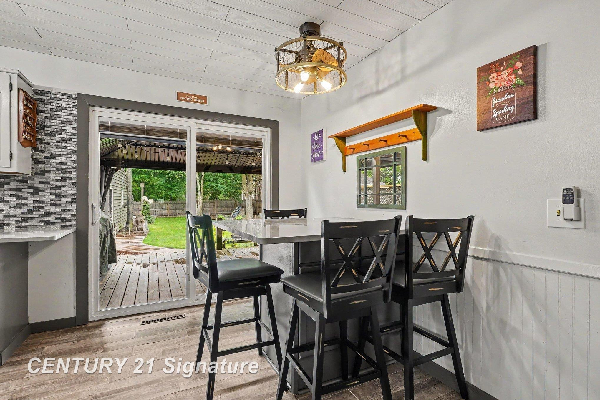 220 S 7th Street, Freeland, MI 48623 — Photo 6