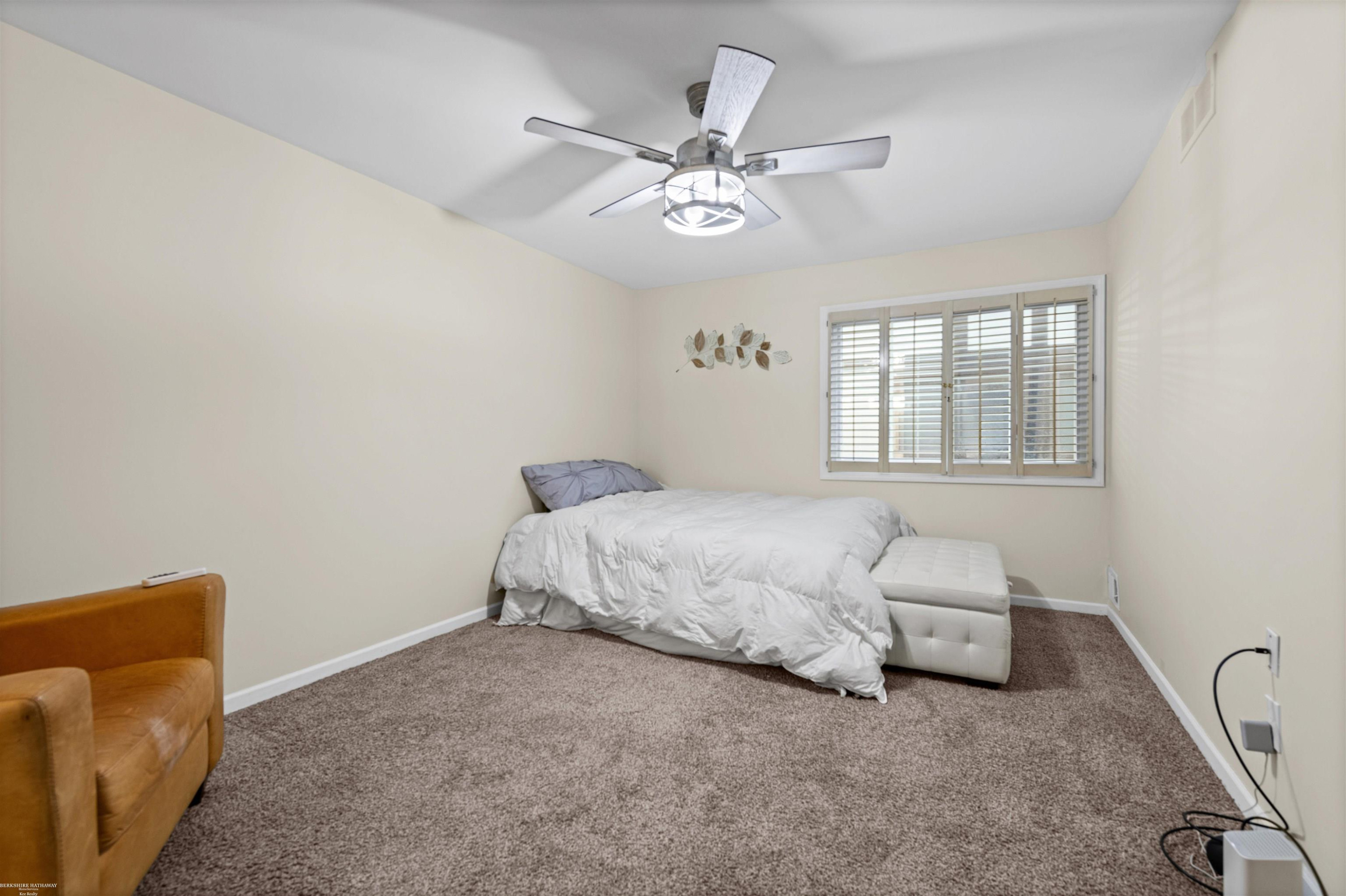 417 Country Club Drive, Saint Clair Shores, MI 48082 — Photo 11