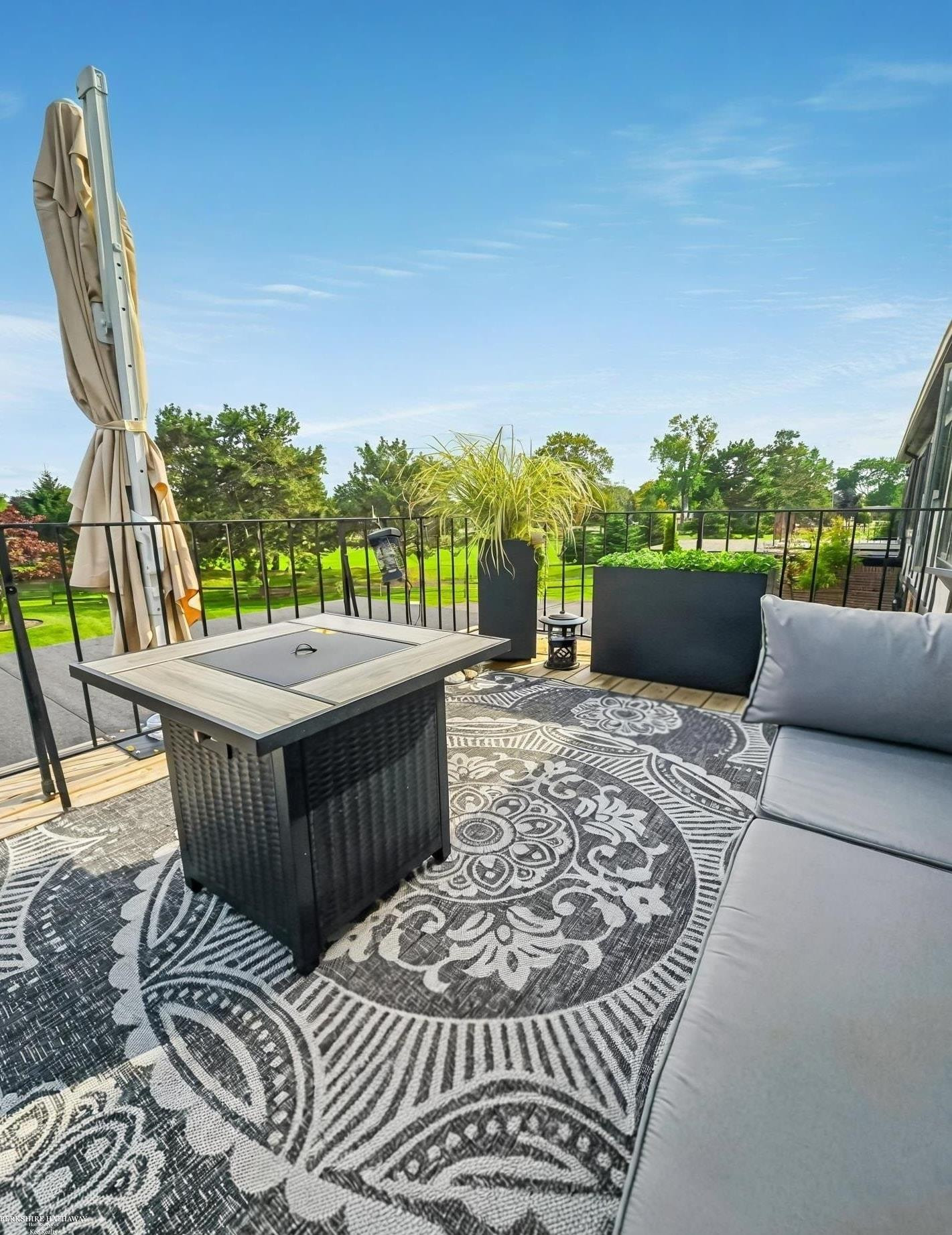 417 Country Club Drive, Saint Clair Shores, MI 48082 — Photo 20