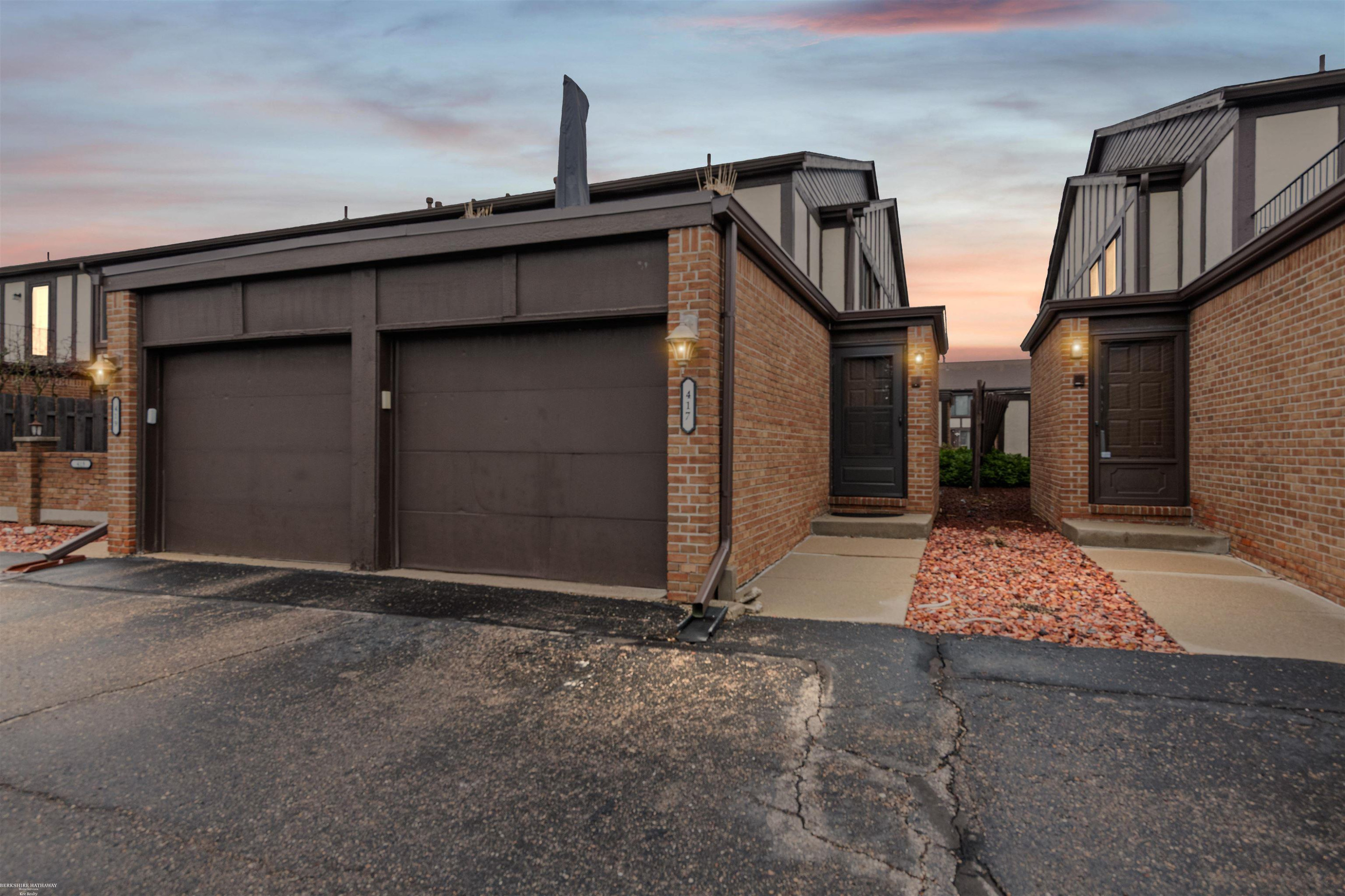 417 Country Club Drive, Saint Clair Shores, MI 48082 — Photo 34