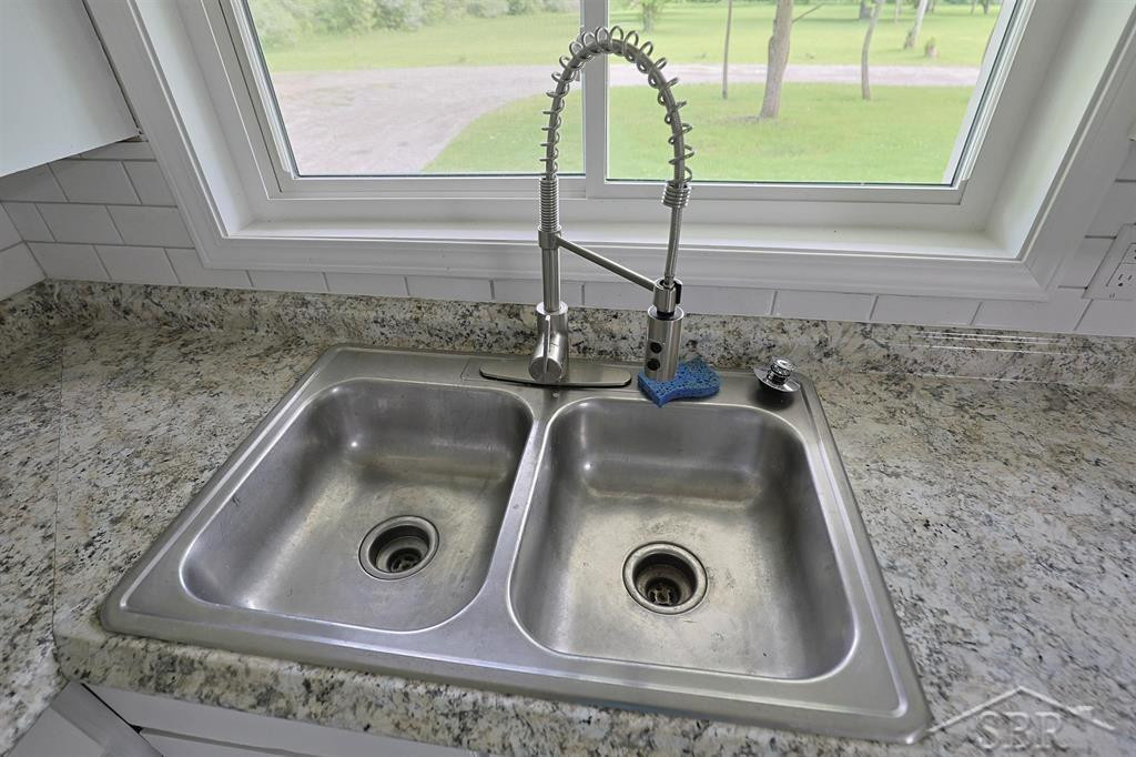 62 Five Mile Road, Midland, MI 48640 — Photo 15