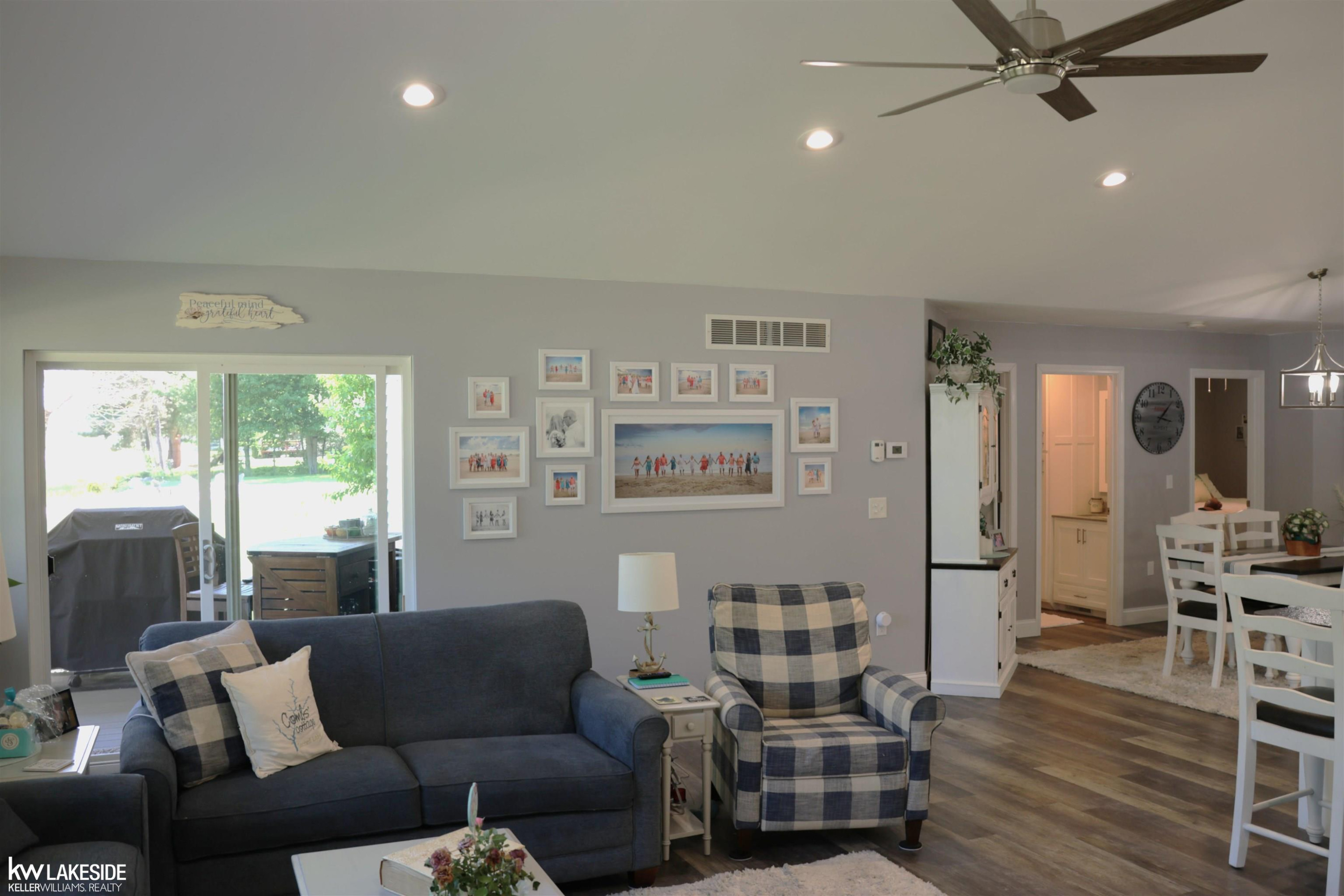 521 W River Court, Gladwin, MI 48624 — Photo 7