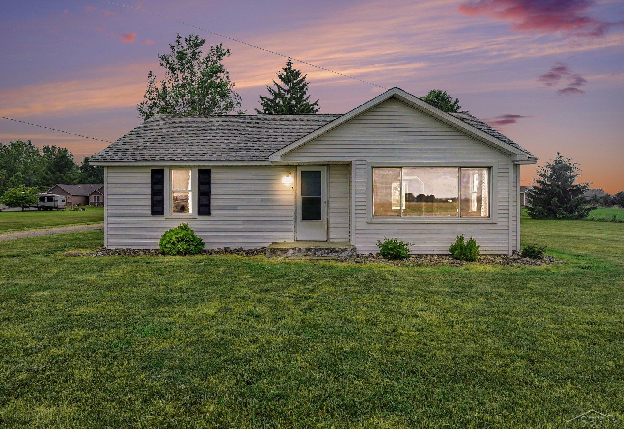 3110 S Merrill Road, Merrill, MI 48637