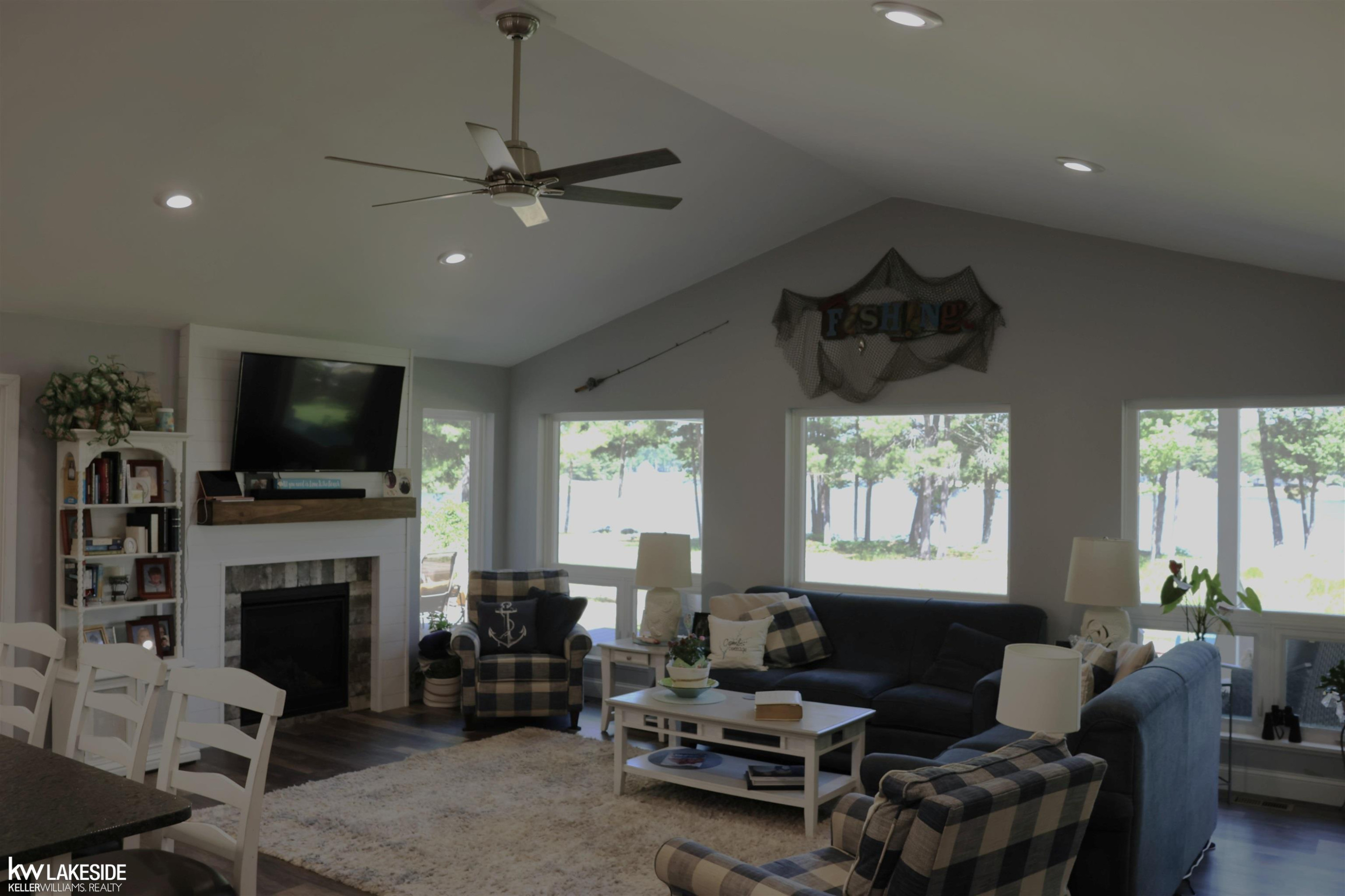 521 W River Court, Gladwin, MI 48624 — Photo 18