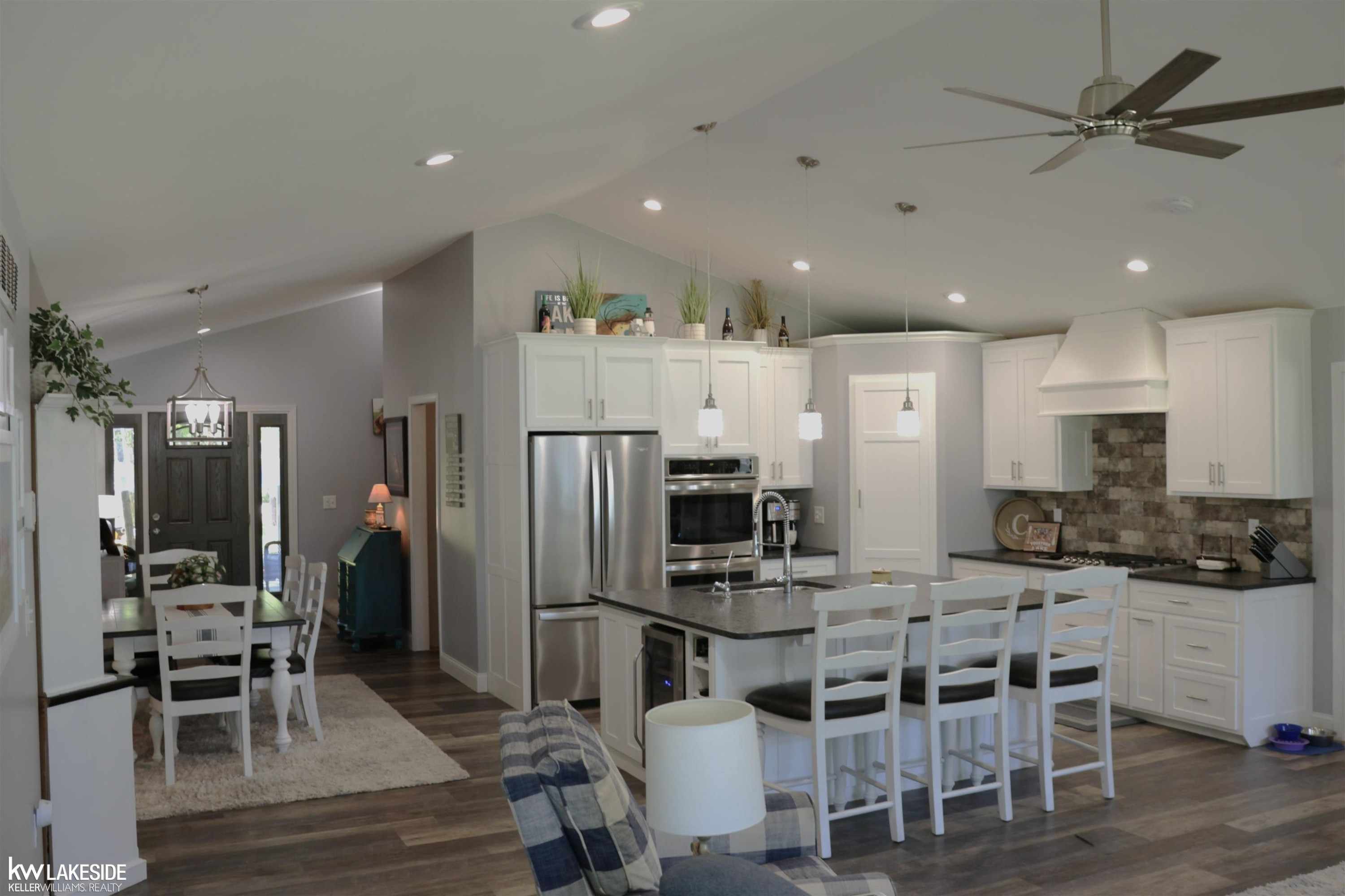 521 W River Court, Gladwin, MI 48624 — Photo 20