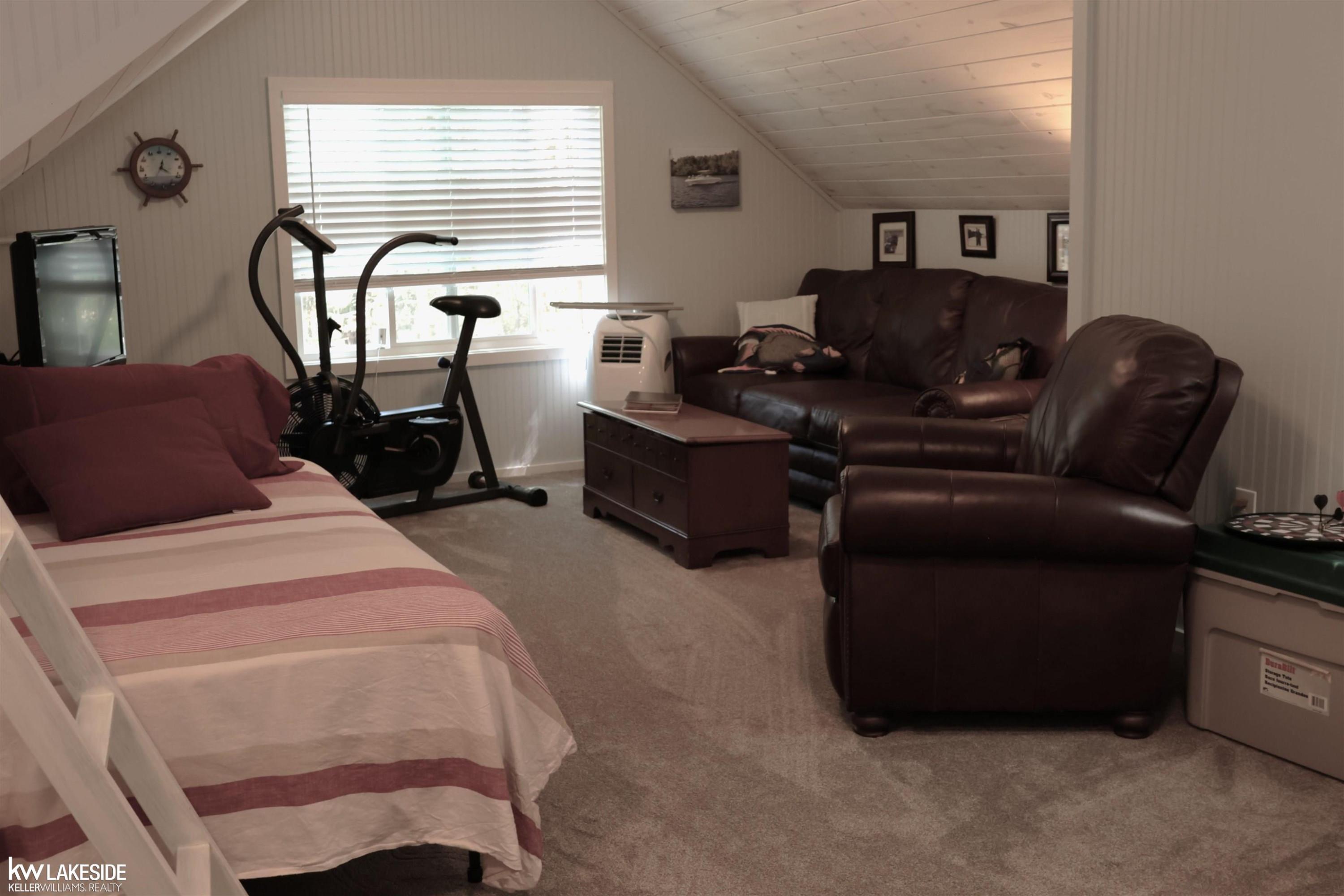 521 W River Court, Gladwin, MI 48624 — Photo 41