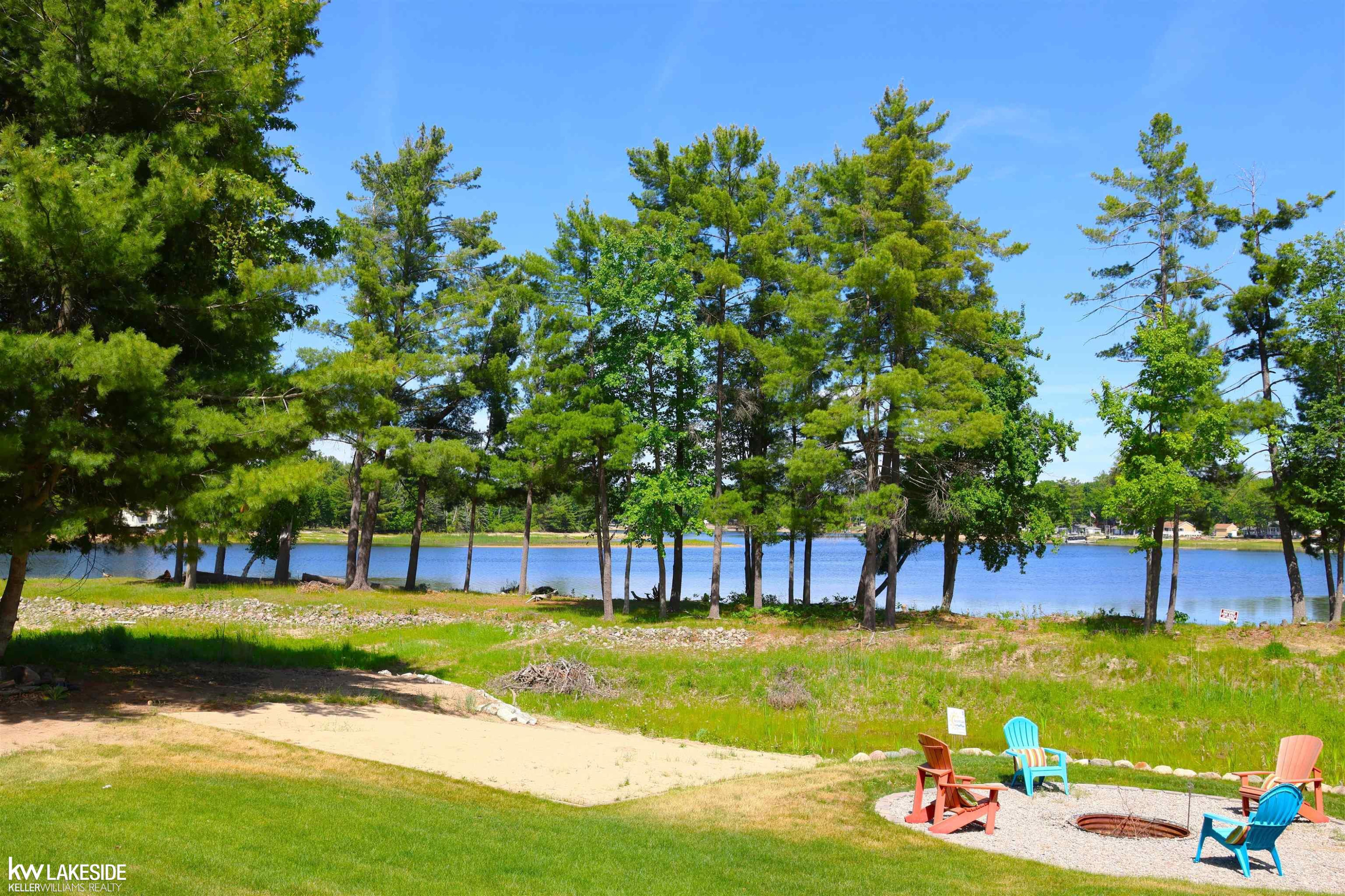 521 W River Court, Gladwin, MI 48624 — Photo 53