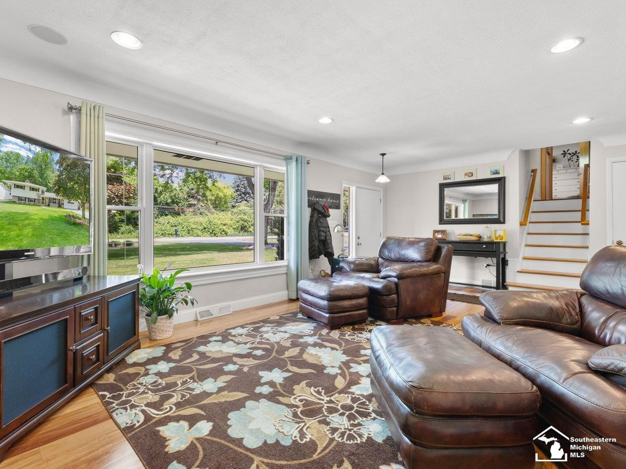 3119 W Dean Road, Lambertville, MI 48144 — Photo 5