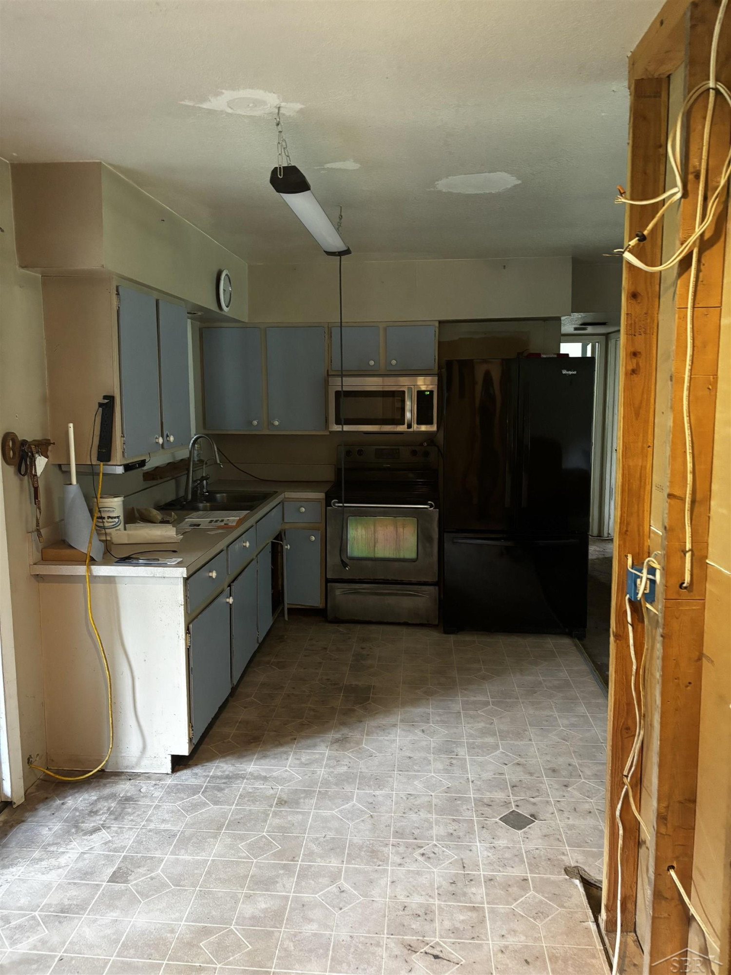 419 E Bradford Road, Midland, MI 48640 — Photo 11