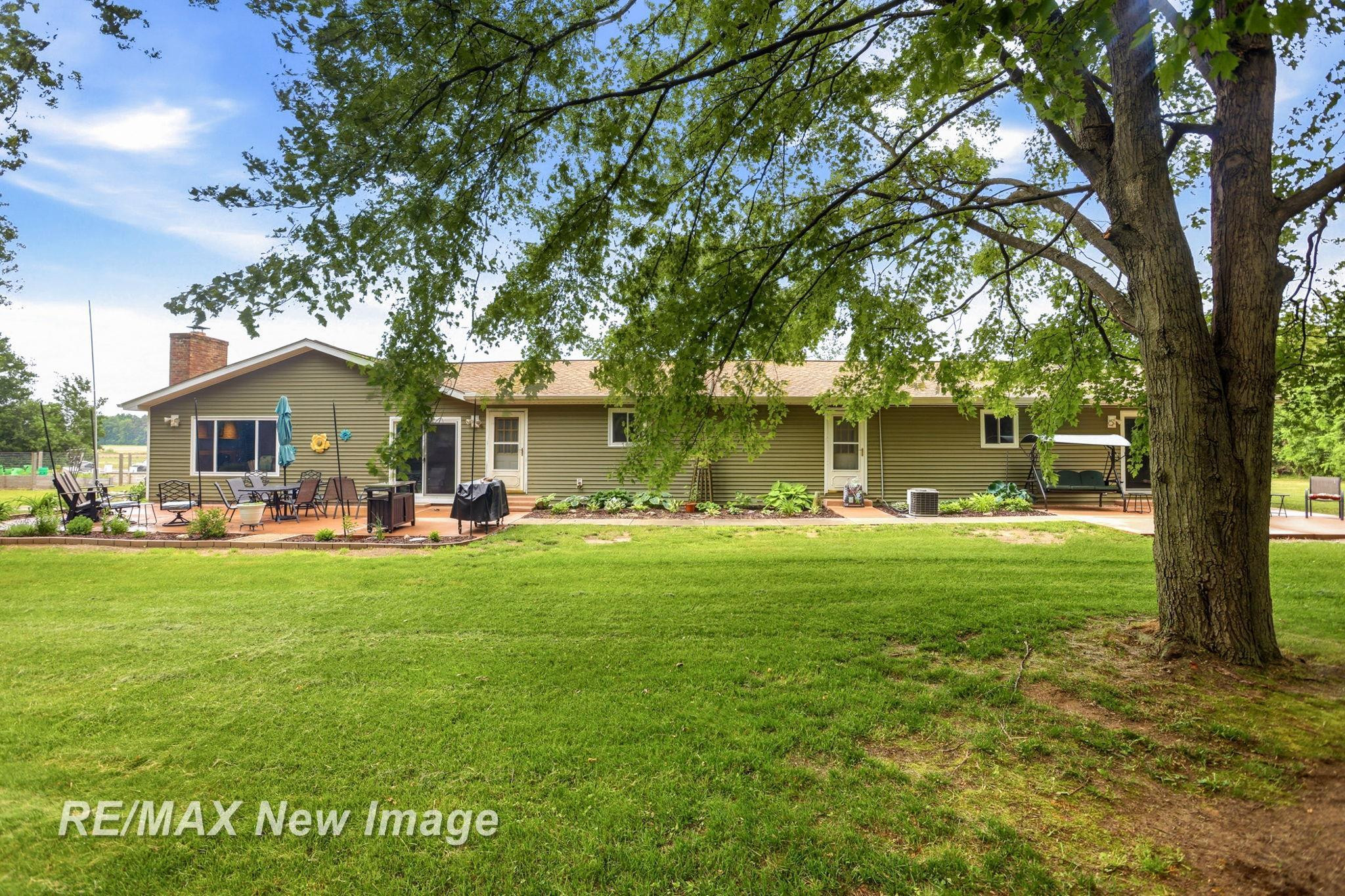 8385 Canada Road, Birch Run, MI 48415 — Photo 38