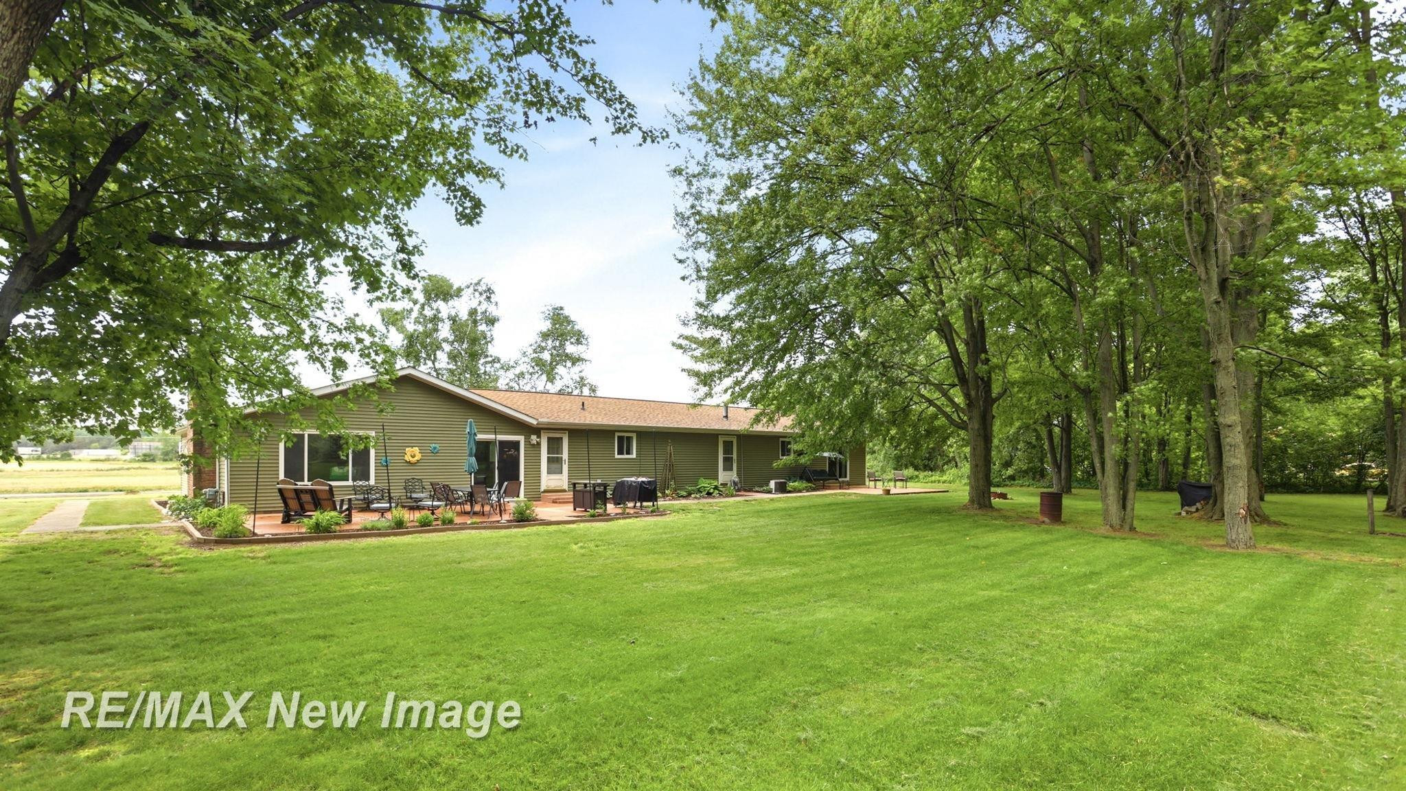 8385 Canada Road, Birch Run, MI 48415 — Photo 46