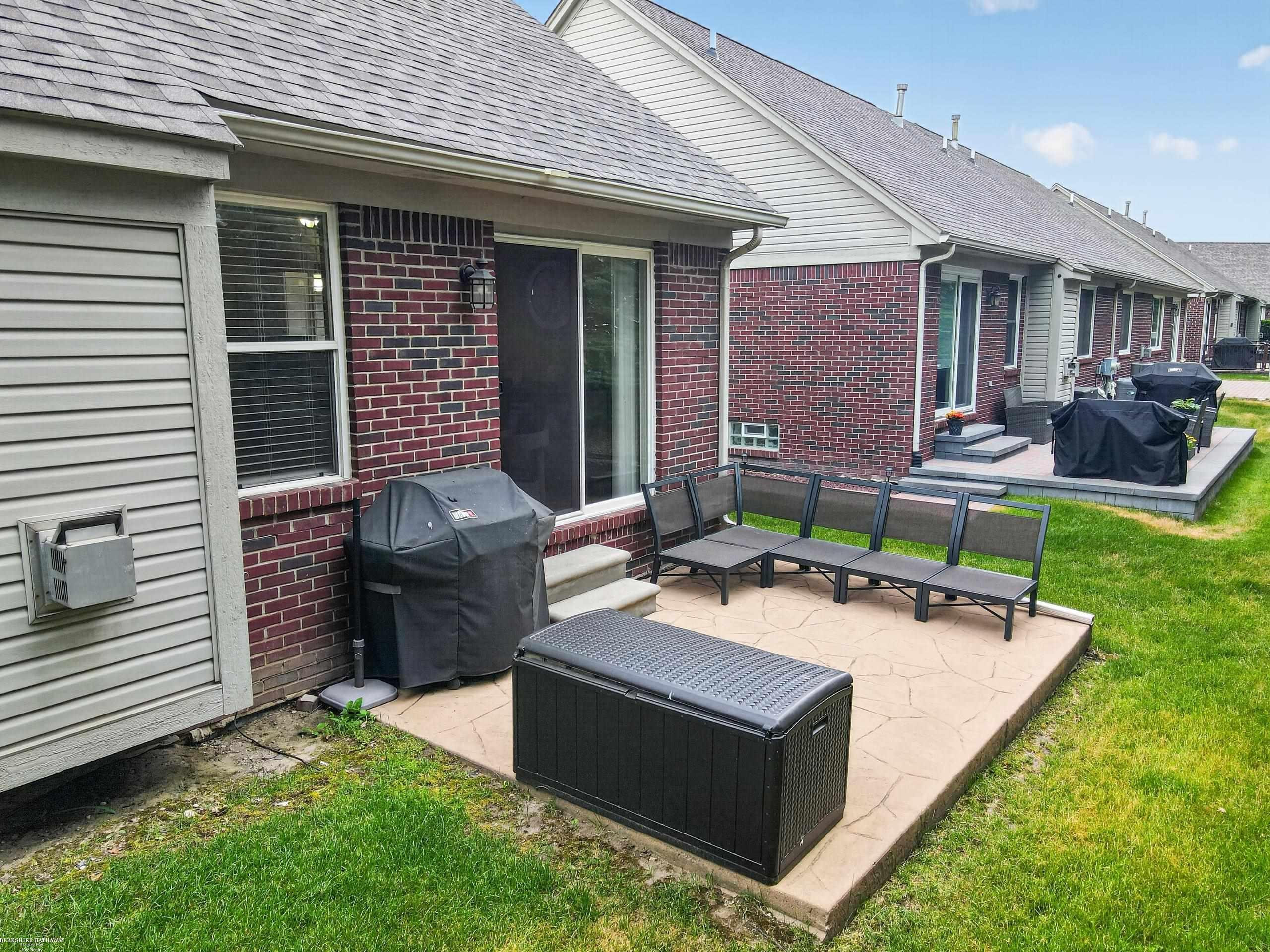 52688 Sable Drive, 16, Macomb, MI 48042 — Photo 6