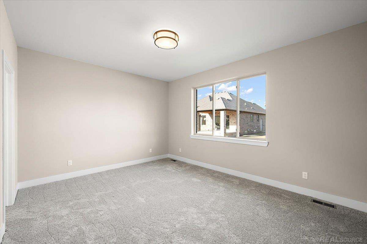 56689 Via Bellano Street, Macomb, MI 48042 — Photo 28
