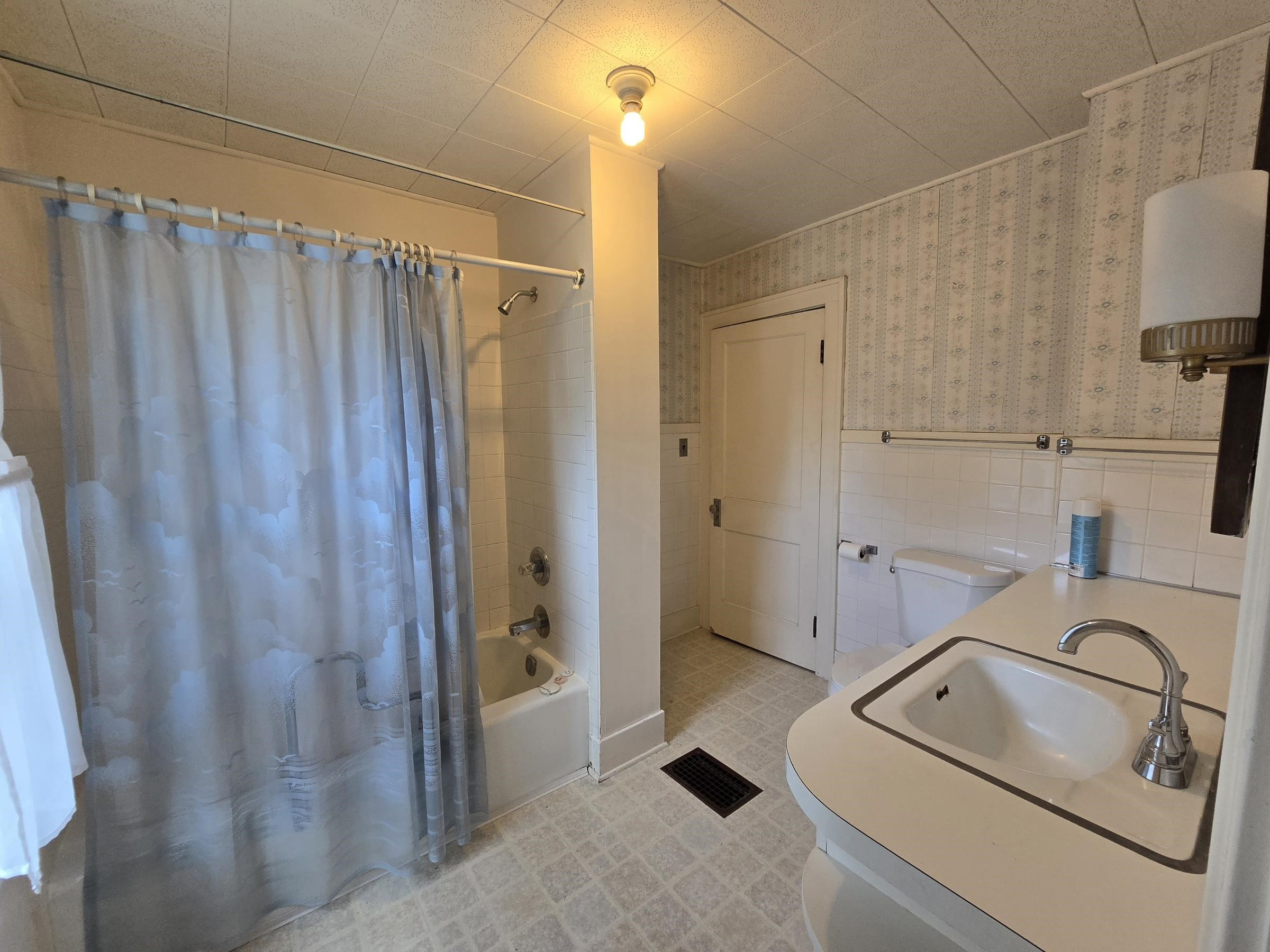 743 N Saginaw Street, Owosso, MI 48867 — Photo 19