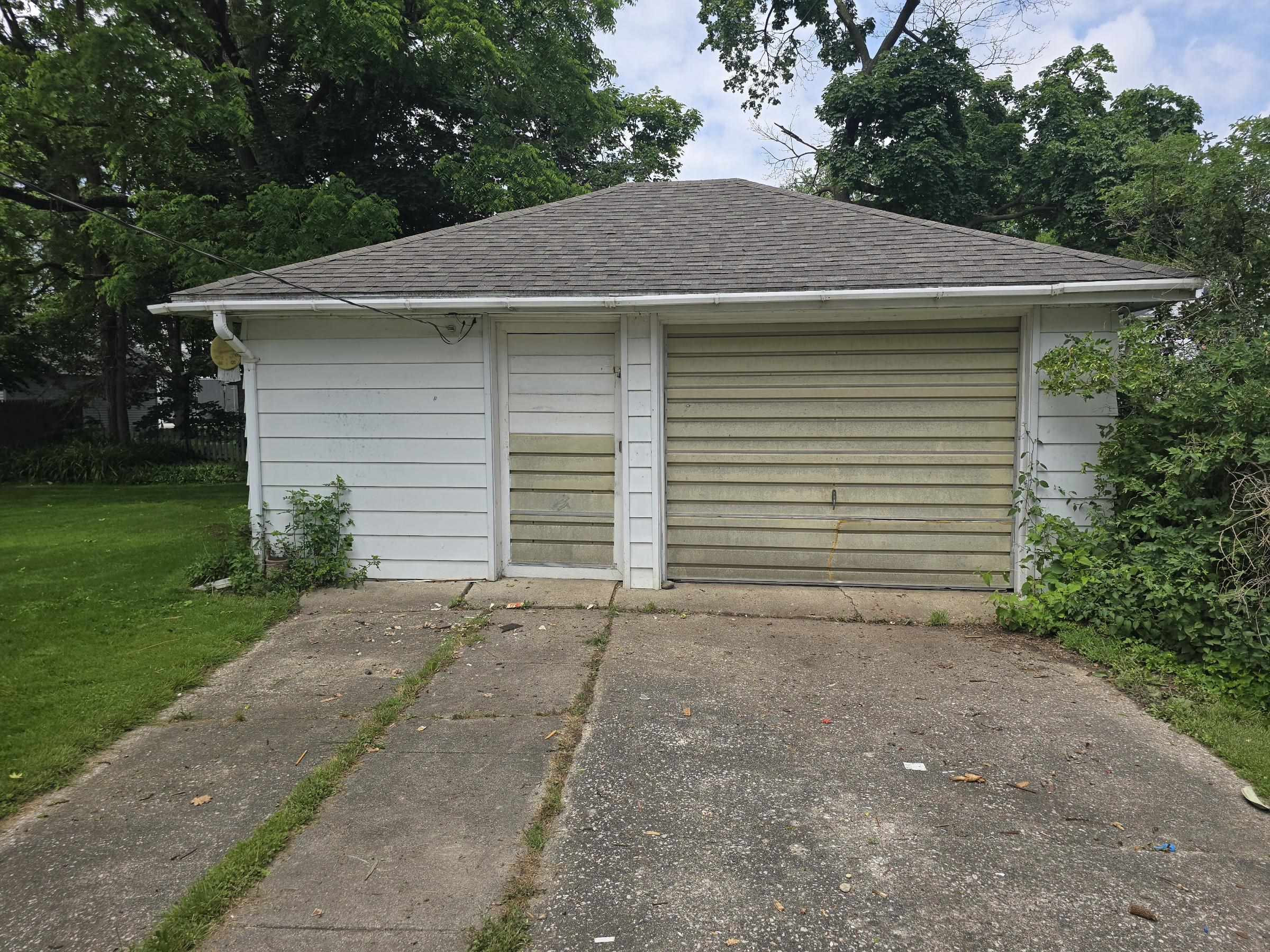 743 N Saginaw Street, Owosso, MI 48867 — Photo 22