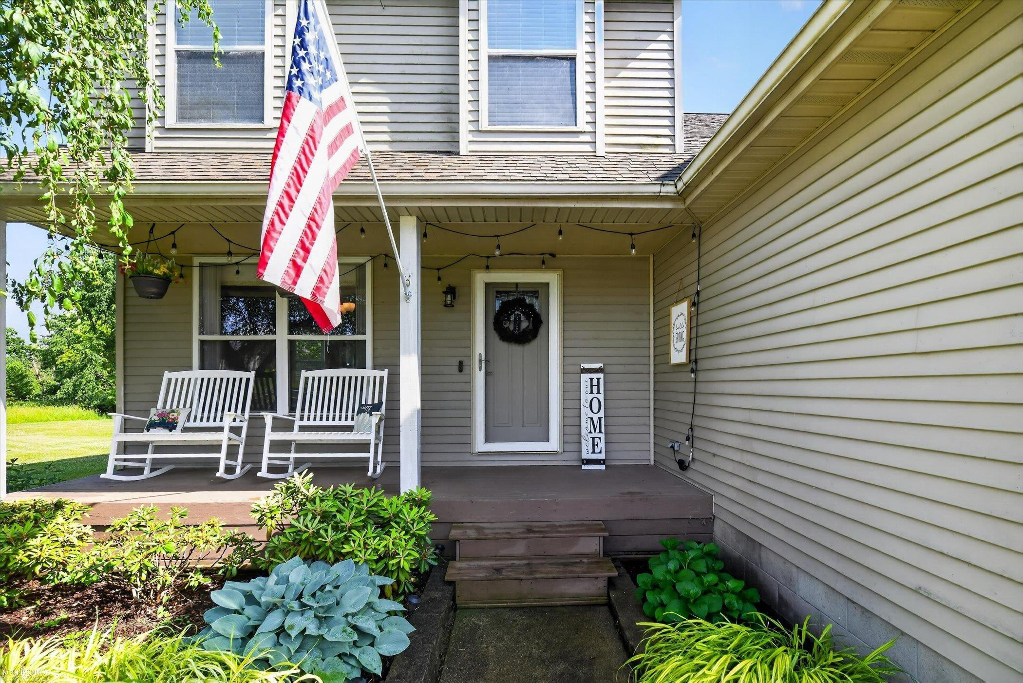 1445 W North Street, Owosso, MI 48867 — Photo 2
