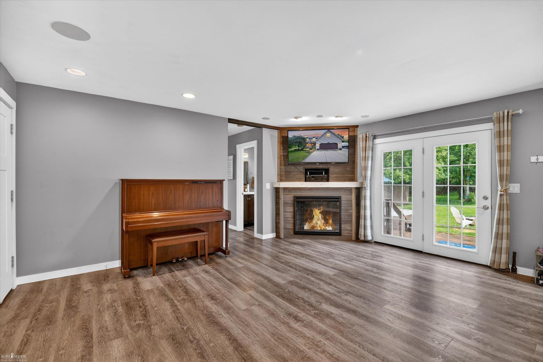 1445 W North Street, Owosso, MI 48867 — Photo 11