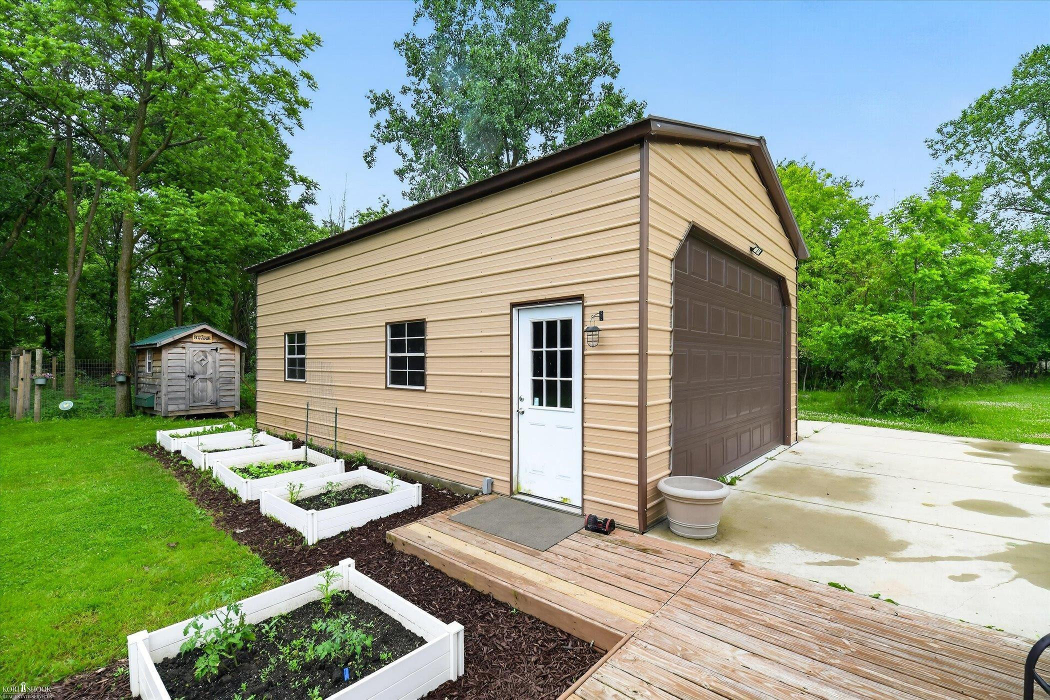 1445 W North Street, Owosso, MI 48867 — Photo 31