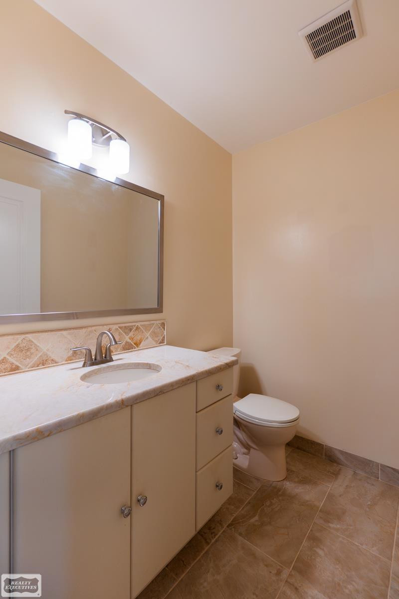 51768 Blue Spruce Drive, Macomb, MI 48042 — Photo 7