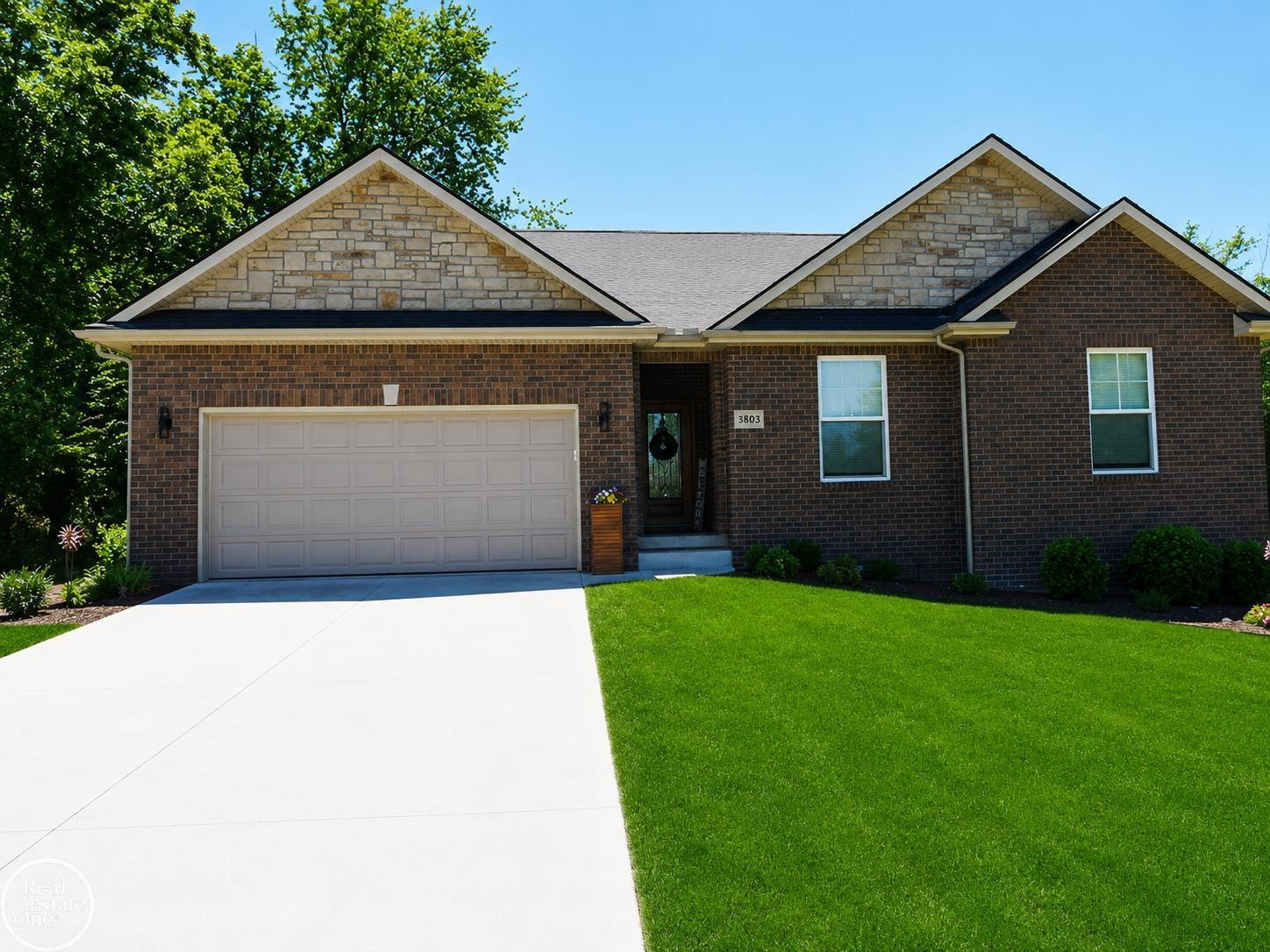 1893 Suncrest Drive, Grass Lake, MI 49240