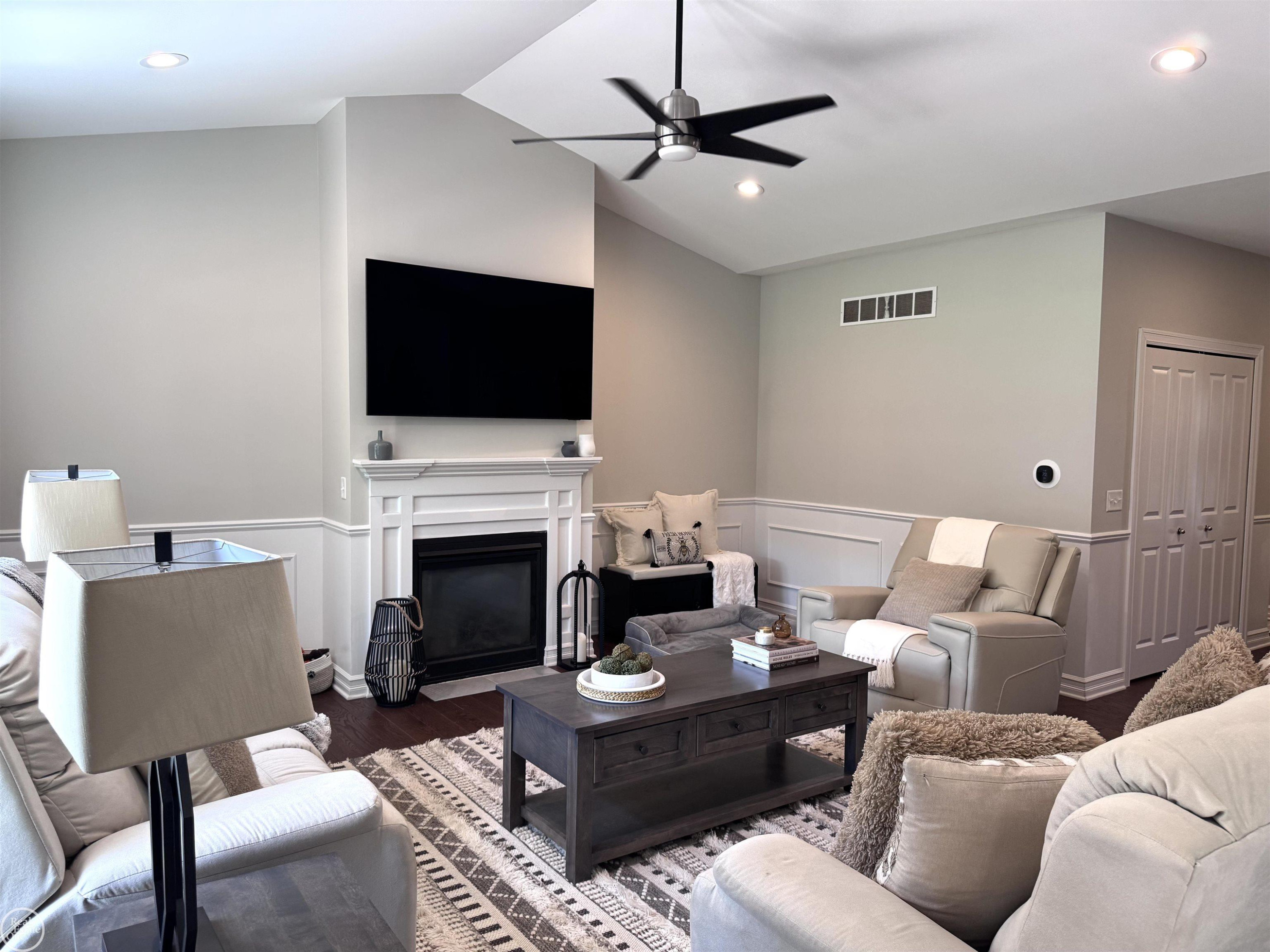 1893 Suncrest Drive, Grass Lake, MI 49240 — Photo 17