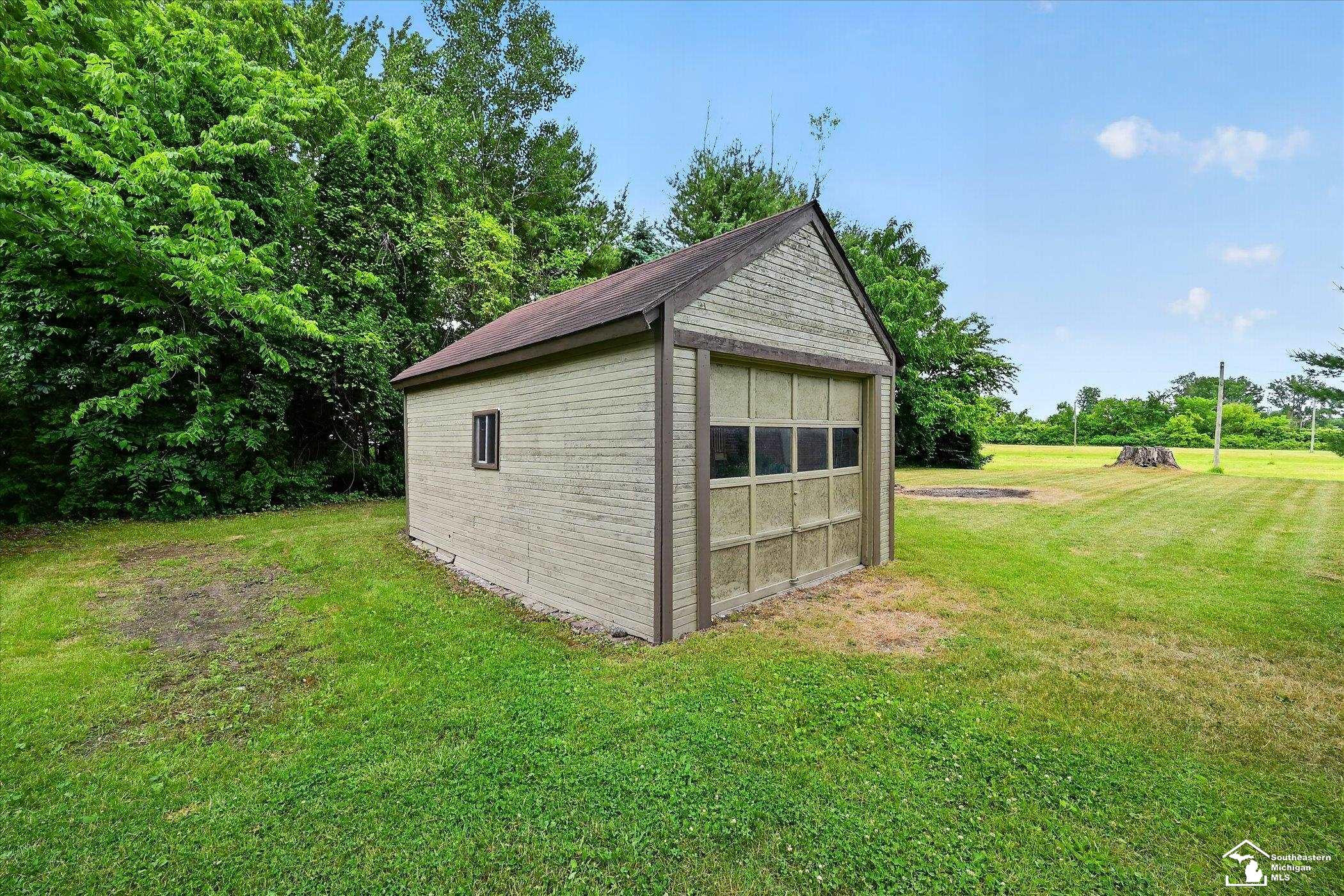 12472 S Custer Road, Dundee, MI 48131 — Photo 46