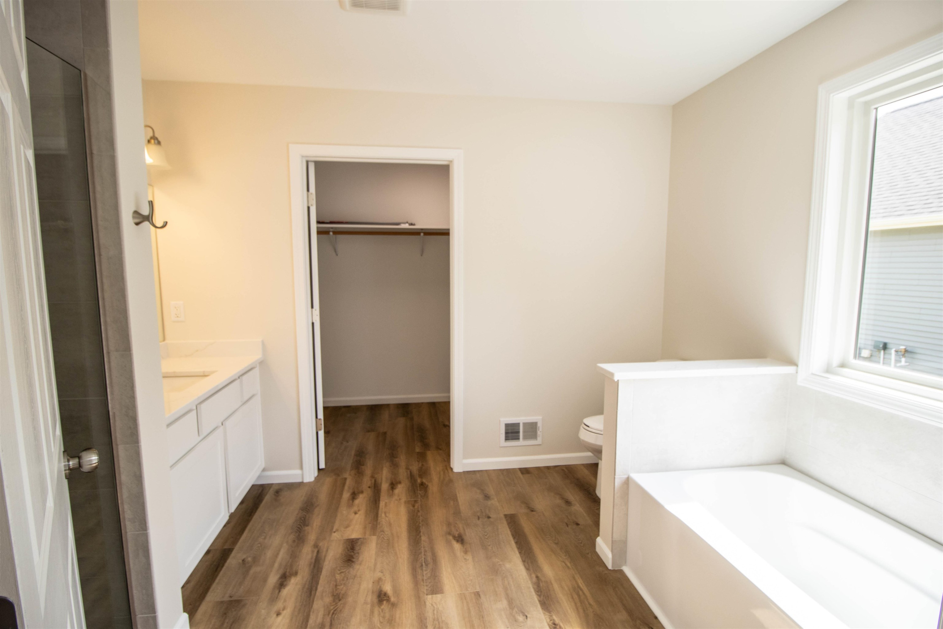 11439 Windmill Point, Clio, MI 48420 — Photo 16