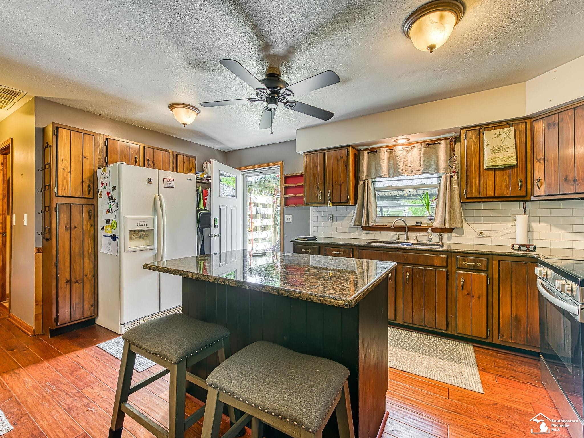 5215 WELLS Road, Petersburg, MI 49270 — Photo 10