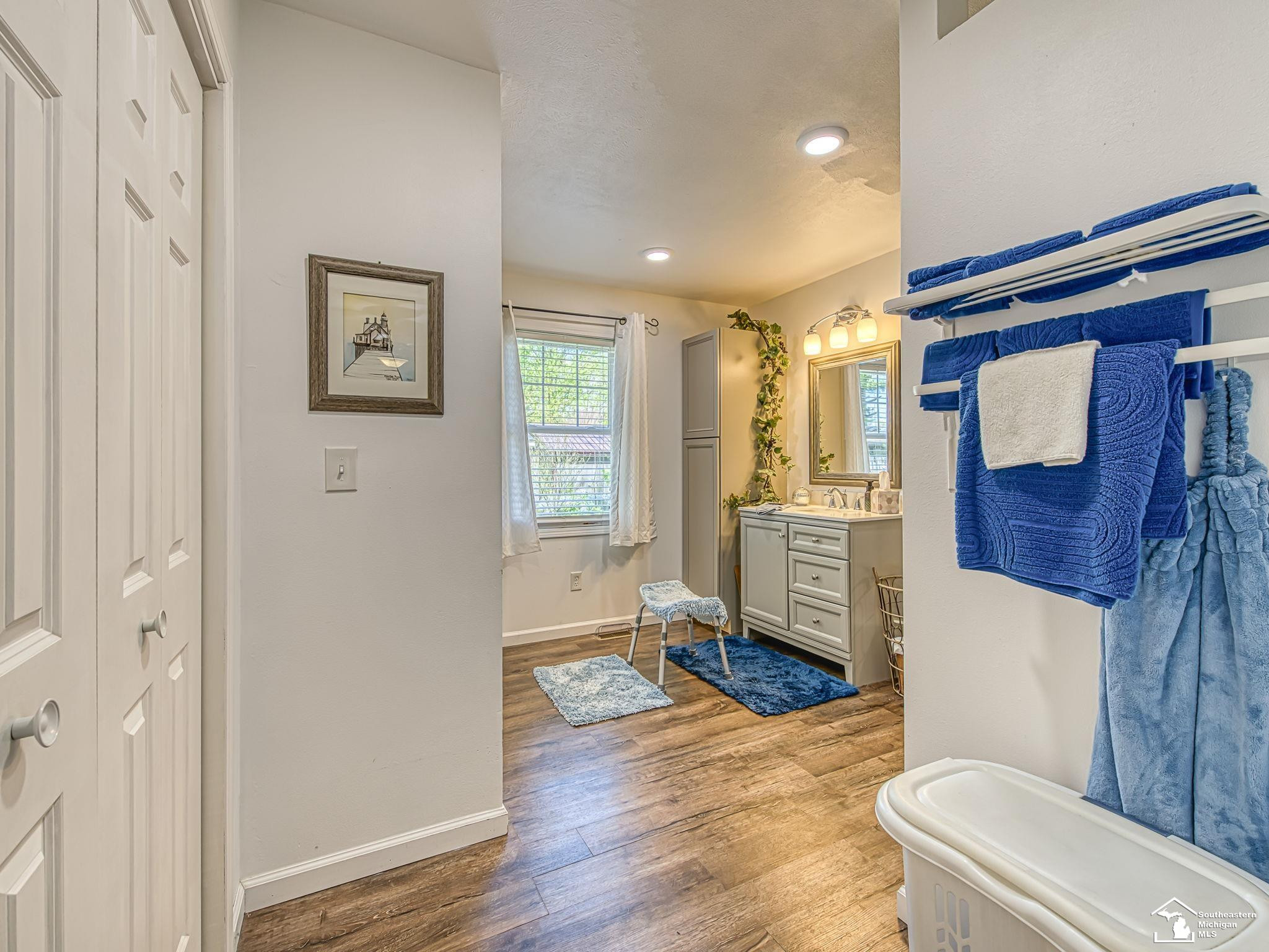 5215 WELLS Road, Petersburg, MI 49270 — Photo 16