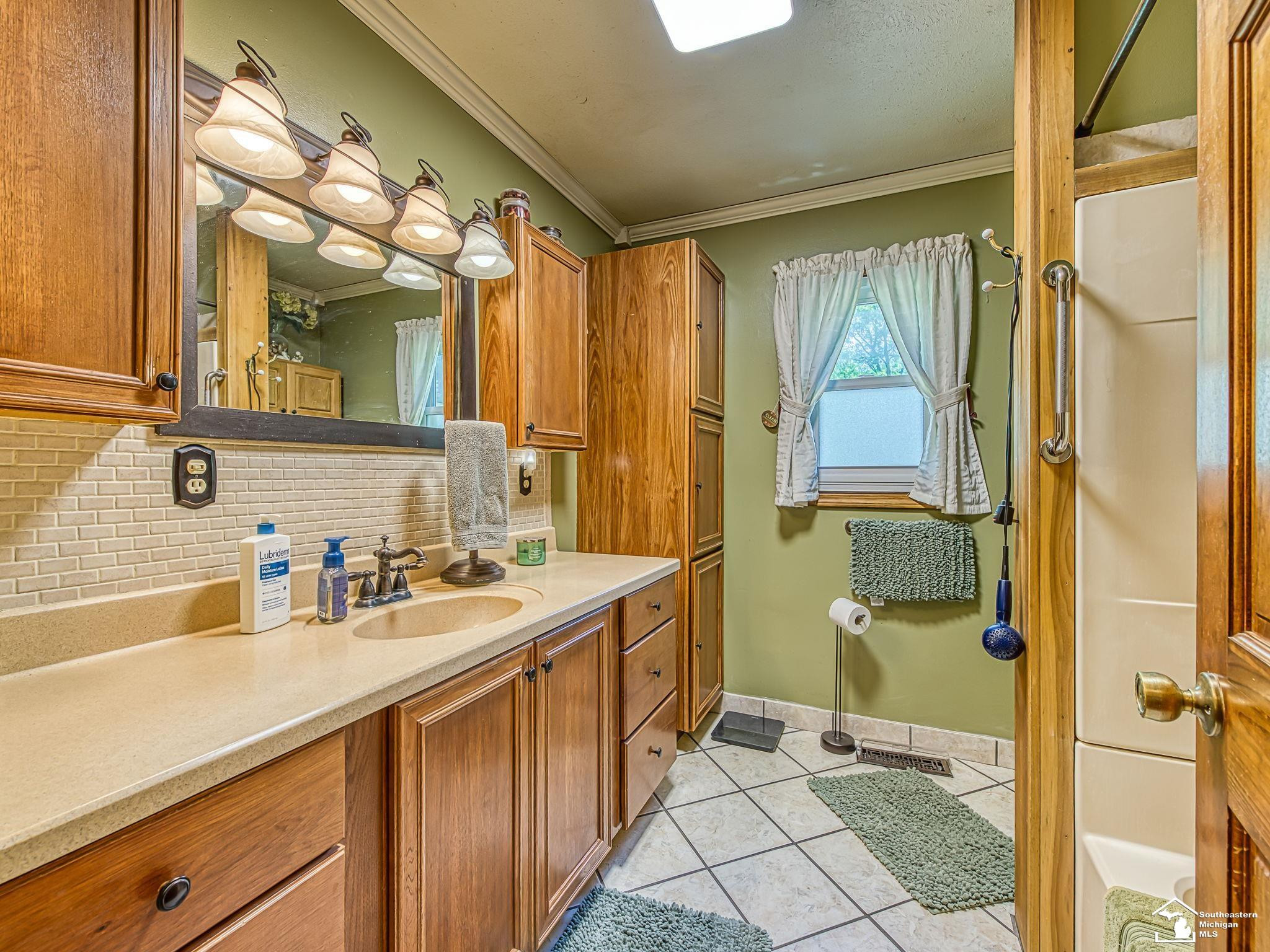 5215 WELLS Road, Petersburg, MI 49270 — Photo 21